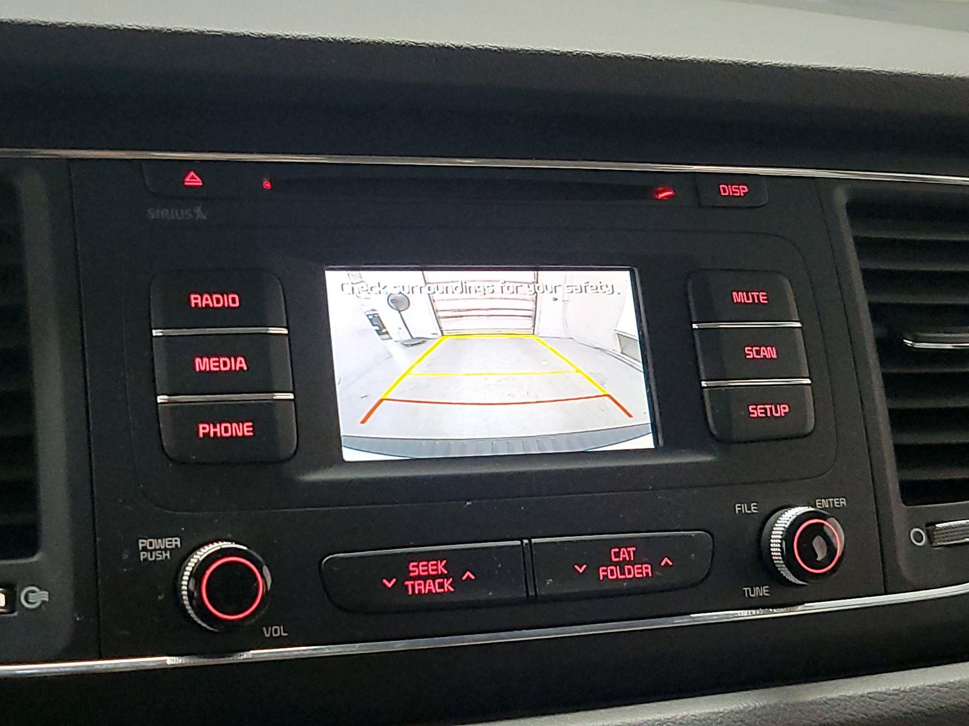 Thumbnail: 2016 Kia Sedona - 13