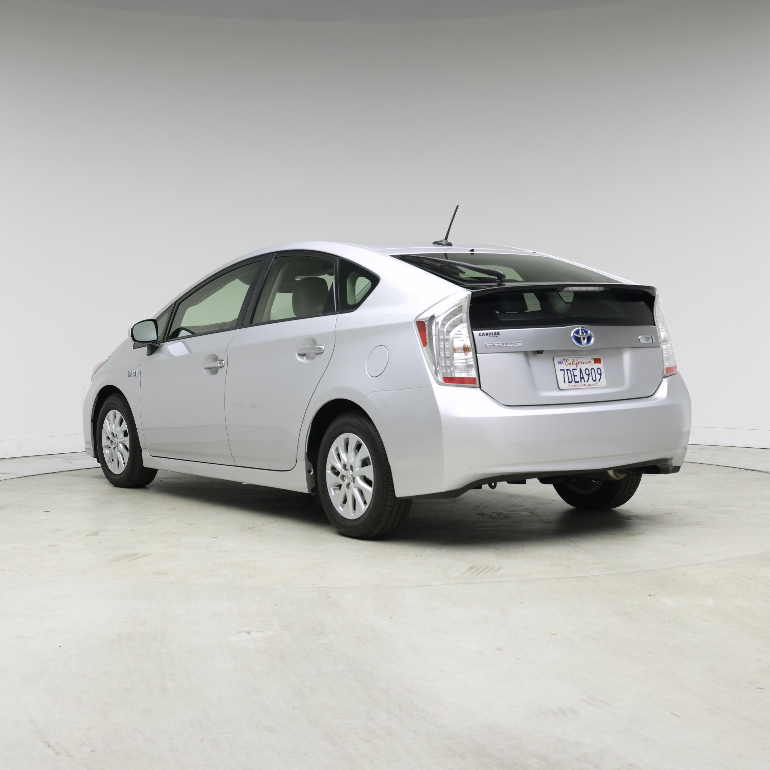 Thumbnail: 2014 Toyota Prius - 2