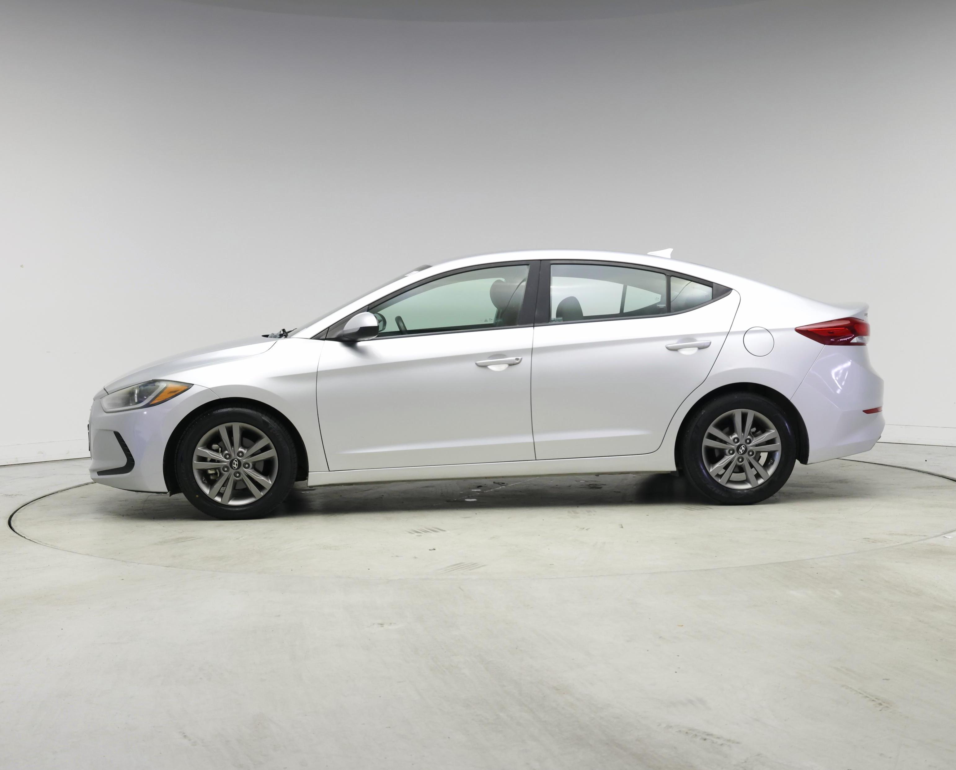 Thumbnail: 2018 Hyundai Elantra - 3