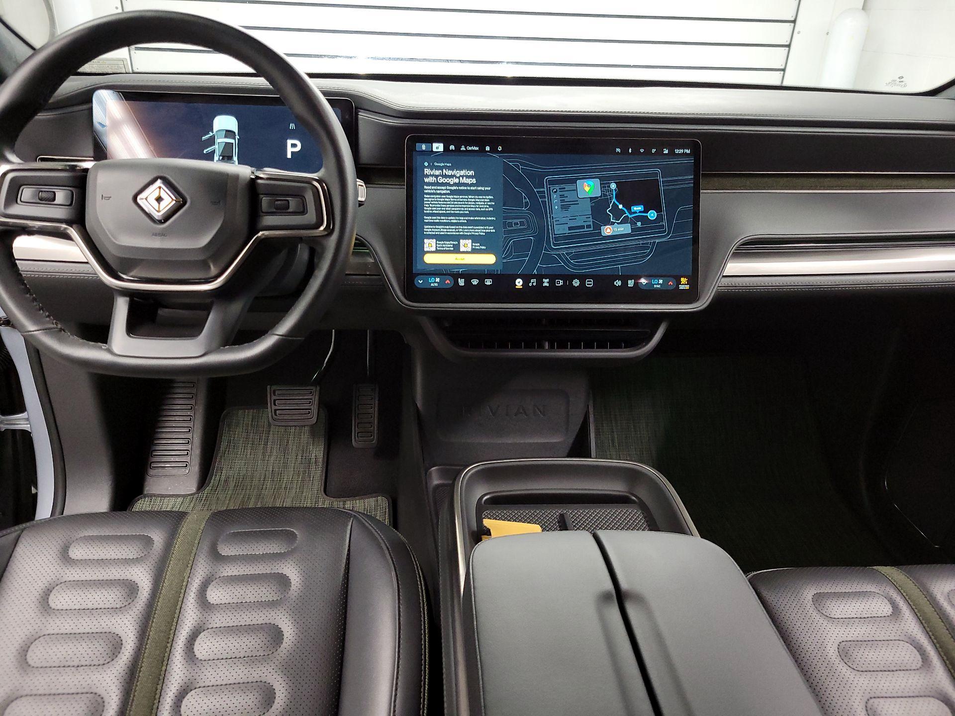 Thumbnail: 2025 Rivian R1T - 9