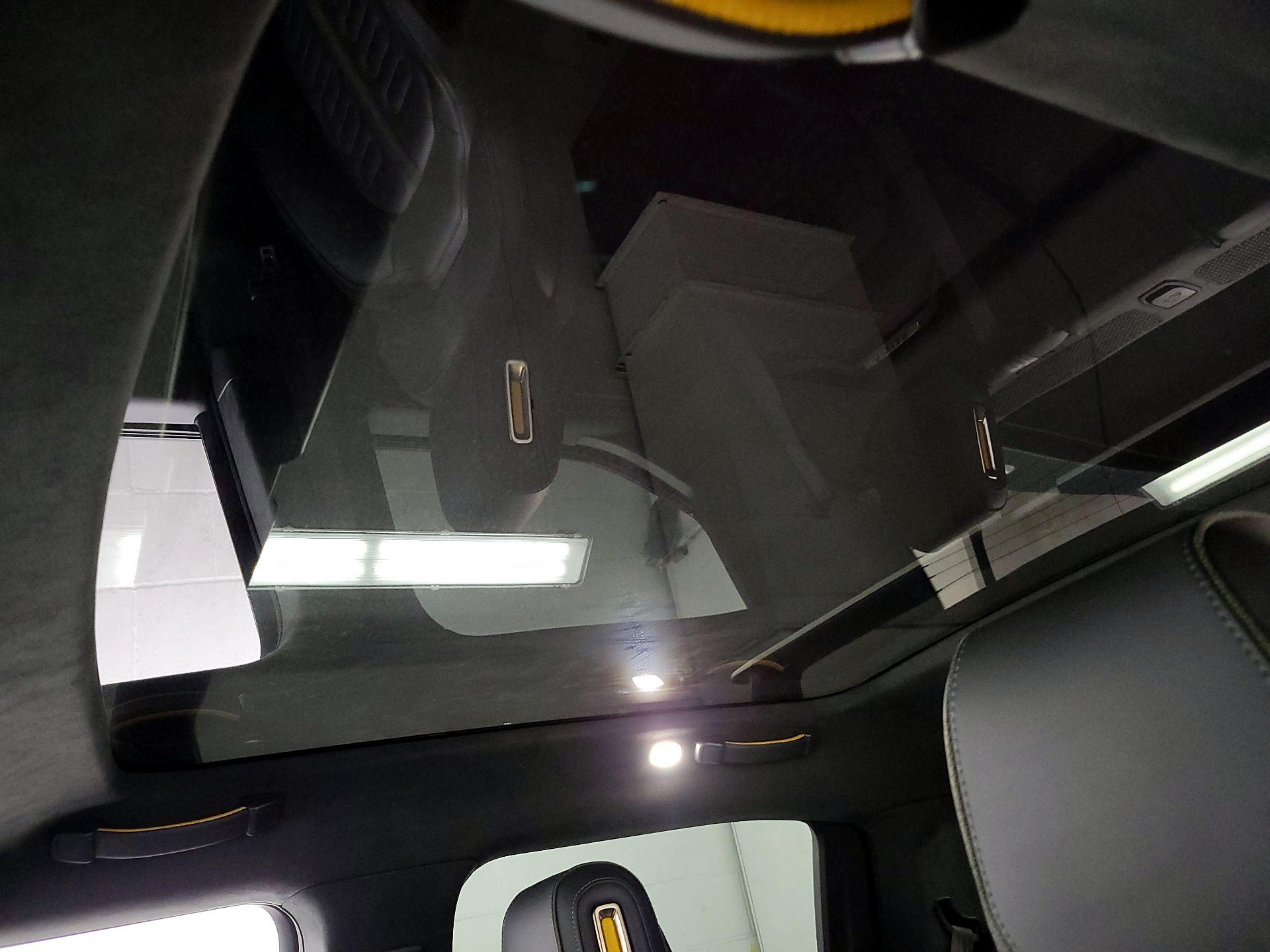 Thumbnail: 2025 Rivian R1T - 19