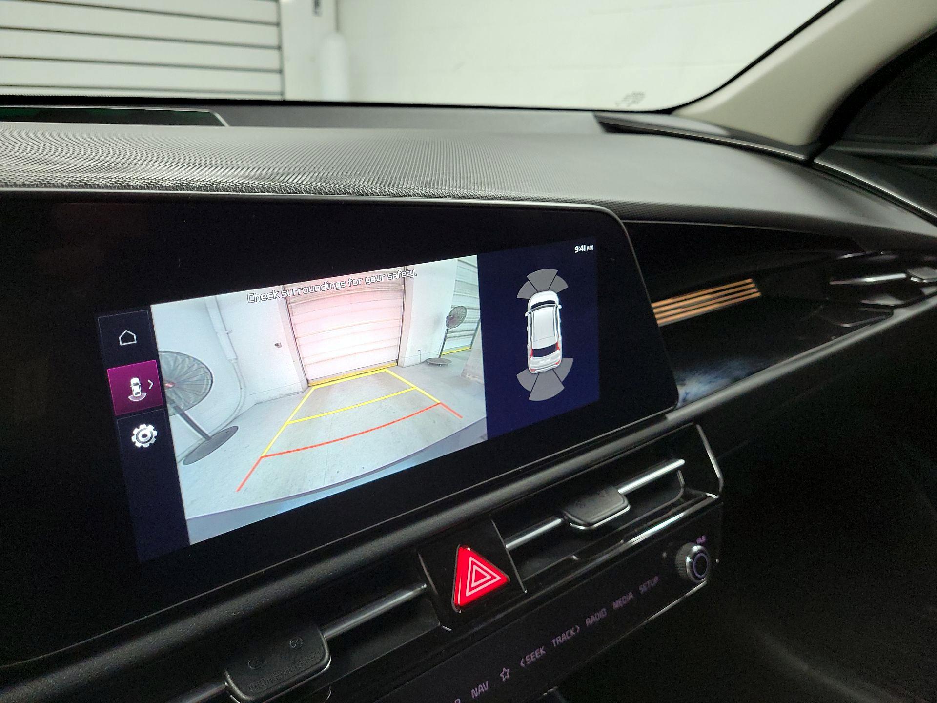 Thumbnail: 2024 Kia Niro - 15