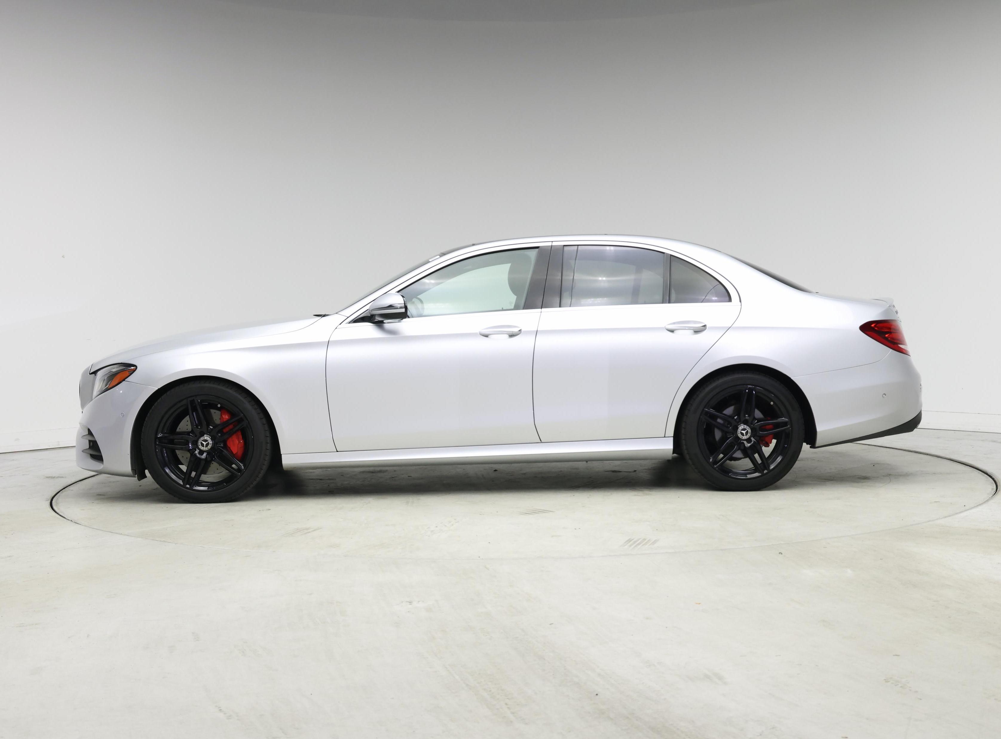 Thumbnail: 2018 Mercedes-Benz E-Class - 3