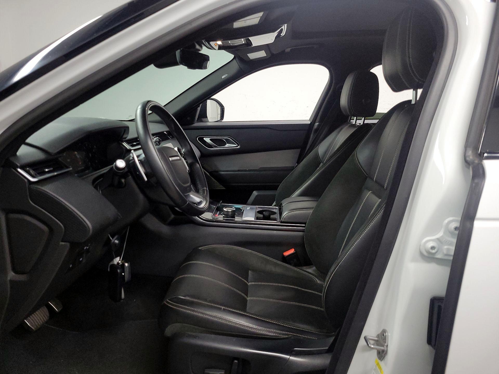 Thumbnail: 2018 Land Rover Range Rover Velar - 9