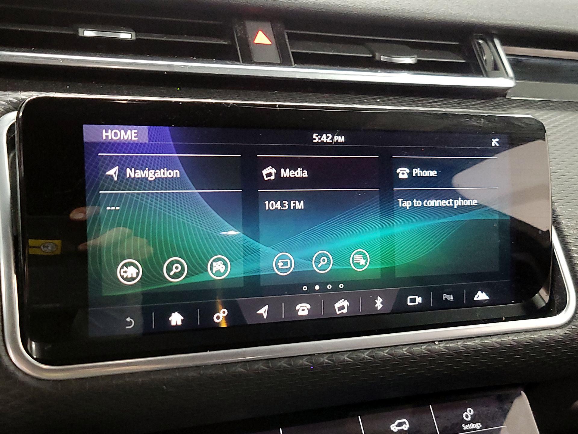 Thumbnail: 2018 Land Rover Range Rover Velar - 12