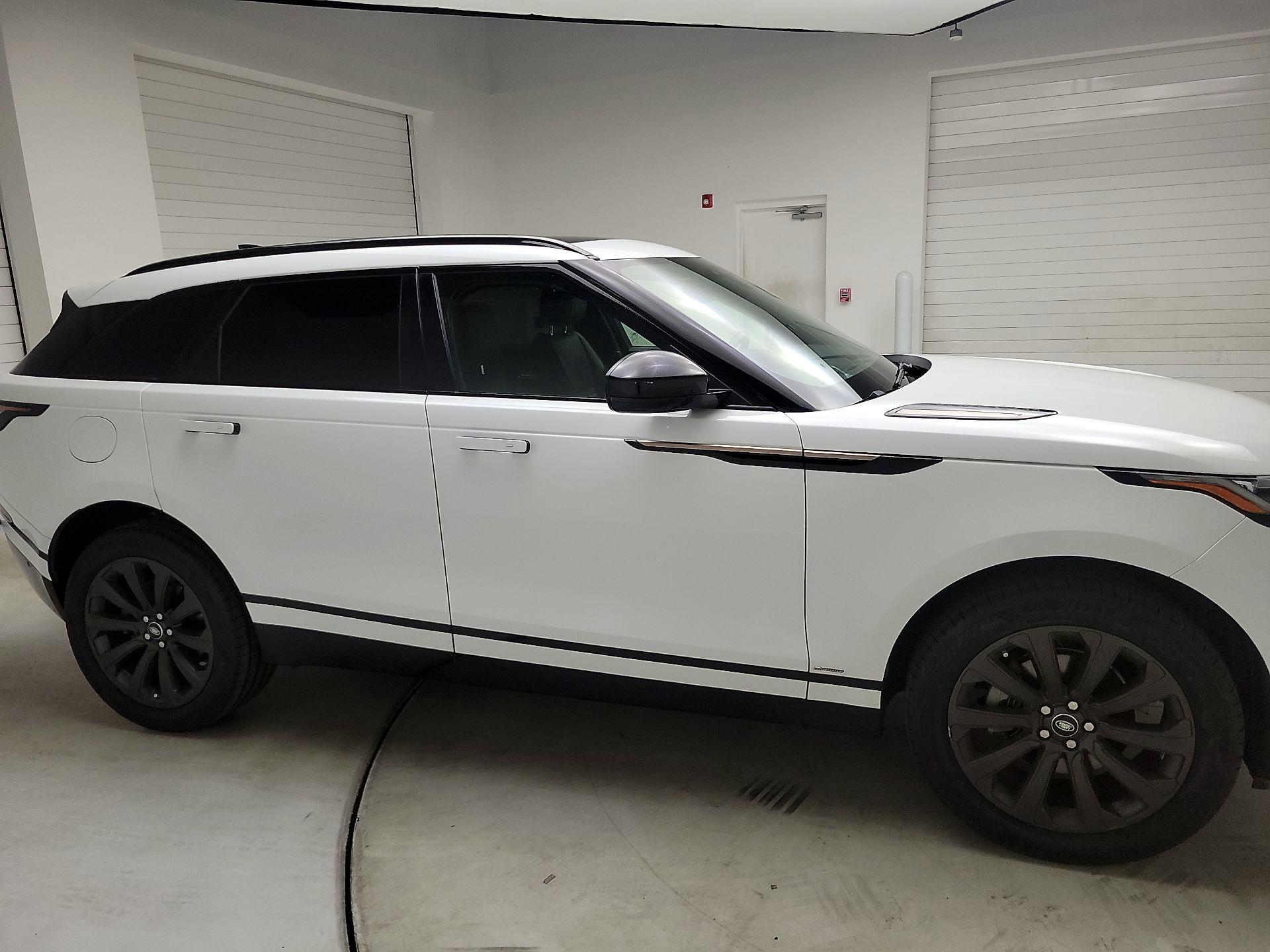 Thumbnail: 2018 Land Rover Range Rover Velar - 4