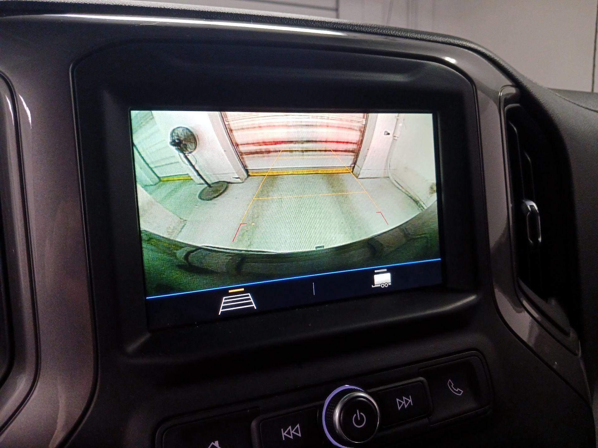 Thumbnail: 2019 Chevrolet Silverado 1500 - 12