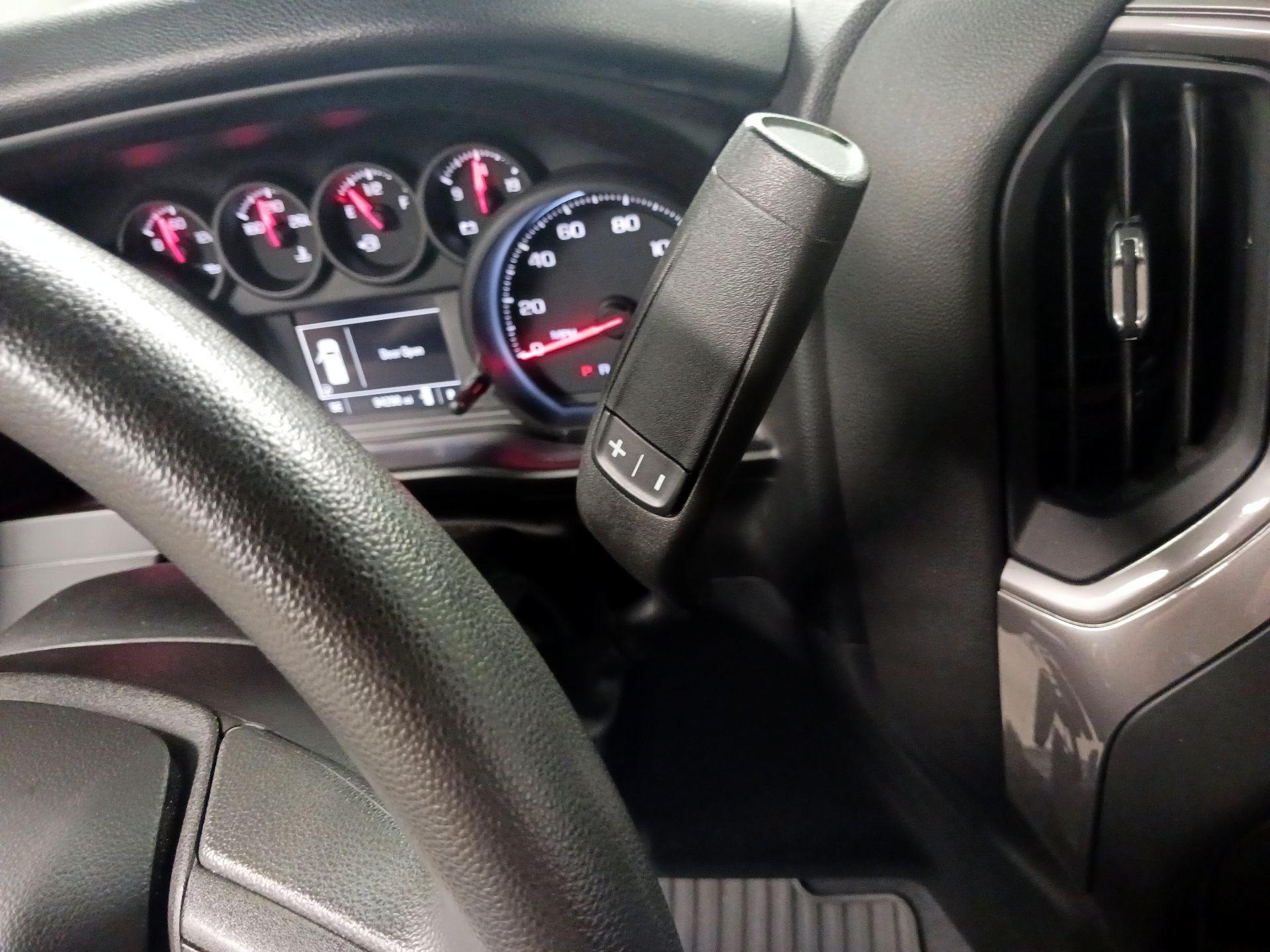 Thumbnail: 2019 Chevrolet Silverado 1500 - 15