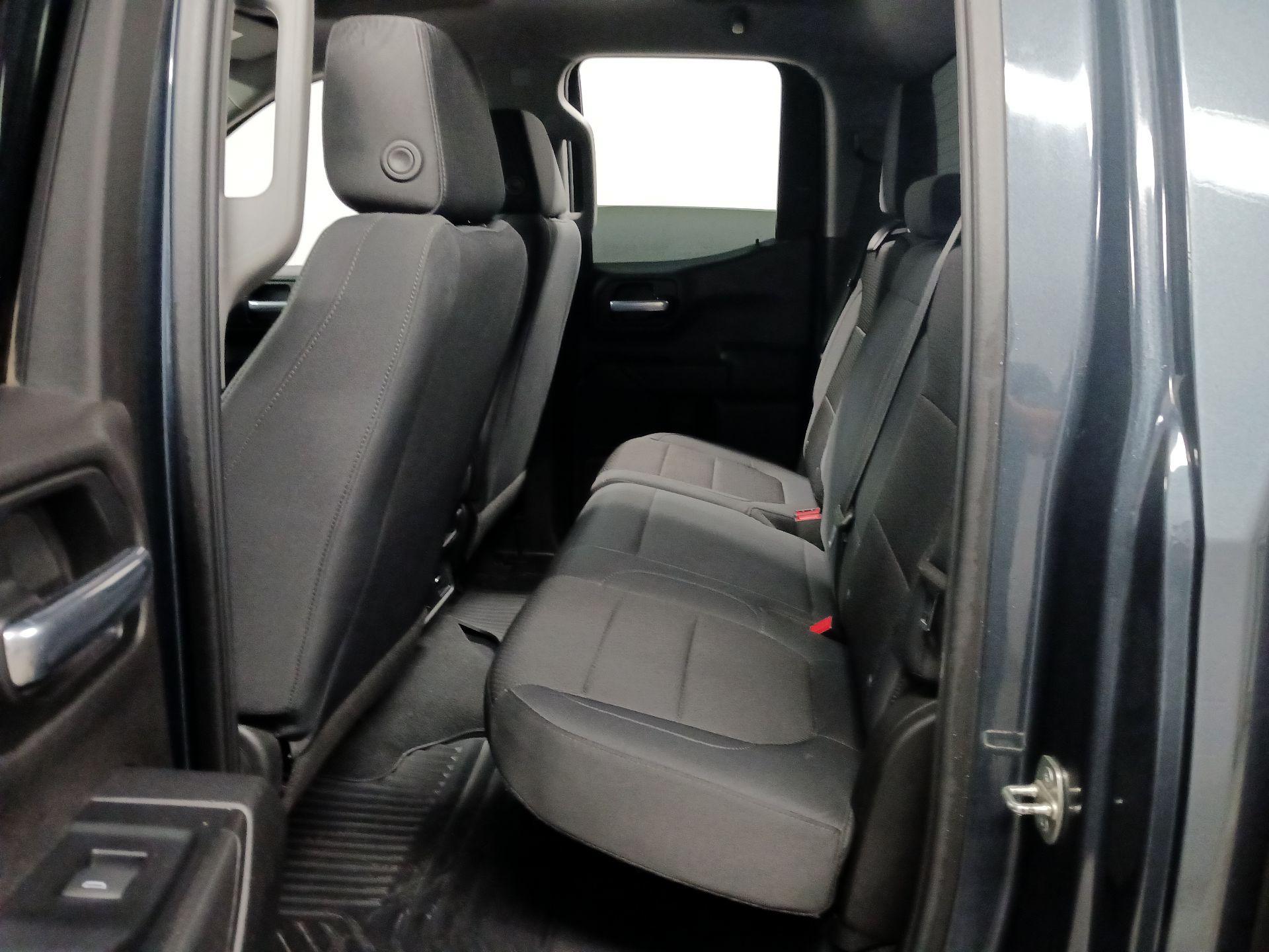 Thumbnail: 2019 Chevrolet Silverado 1500 - 17