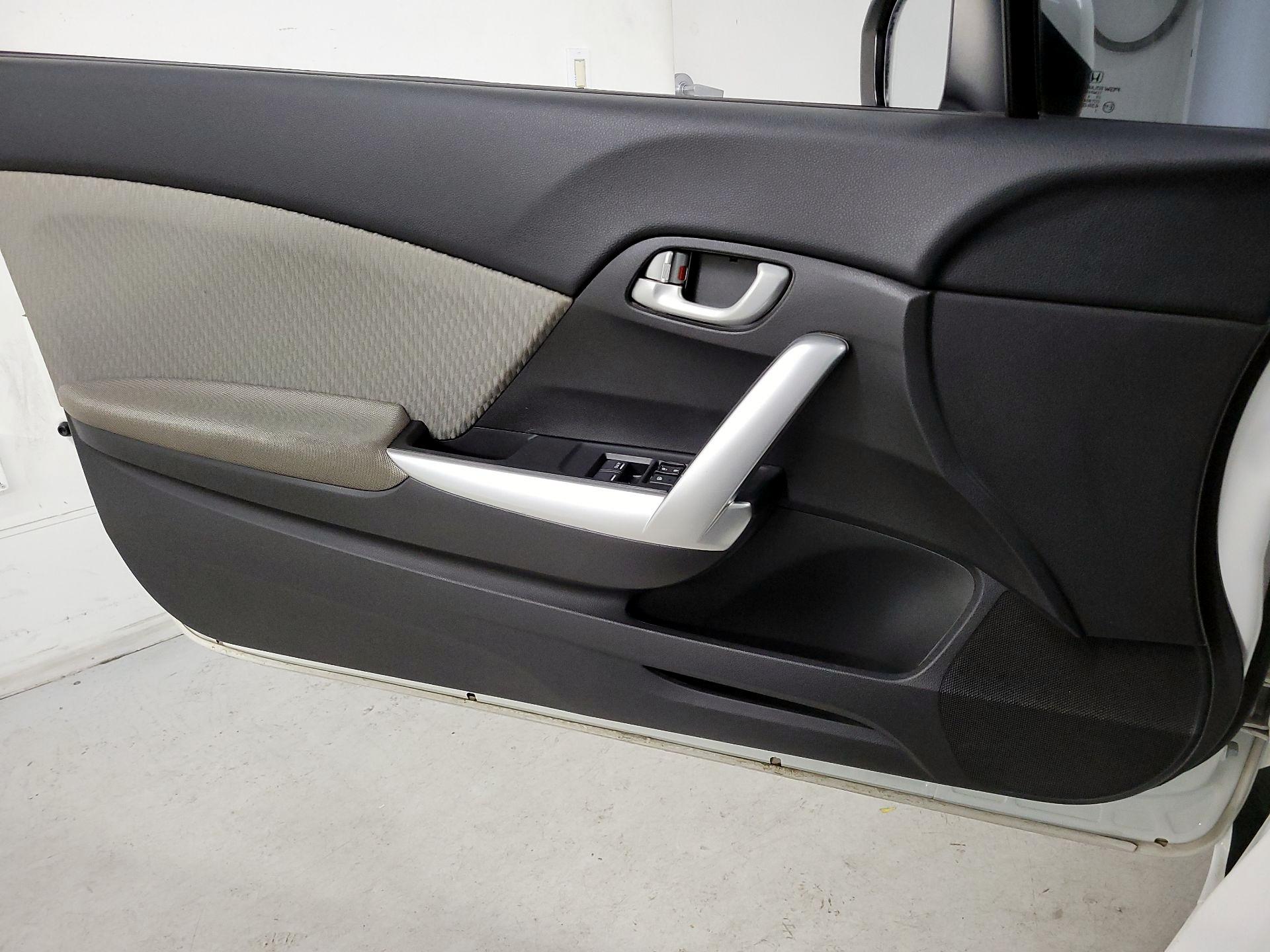 Thumbnail: 2015 Honda Civic - 12