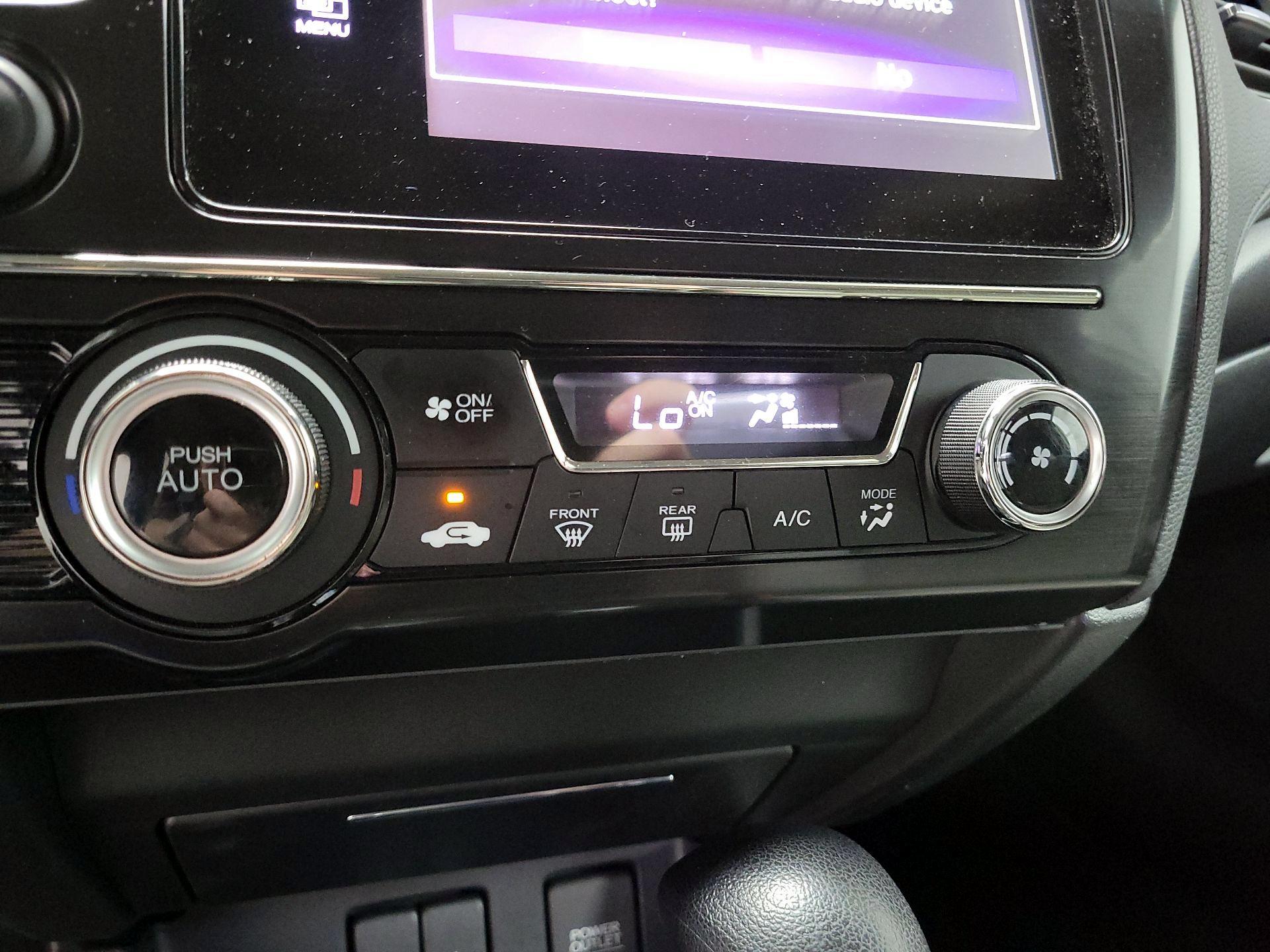 Thumbnail: 2015 Honda Civic - 14