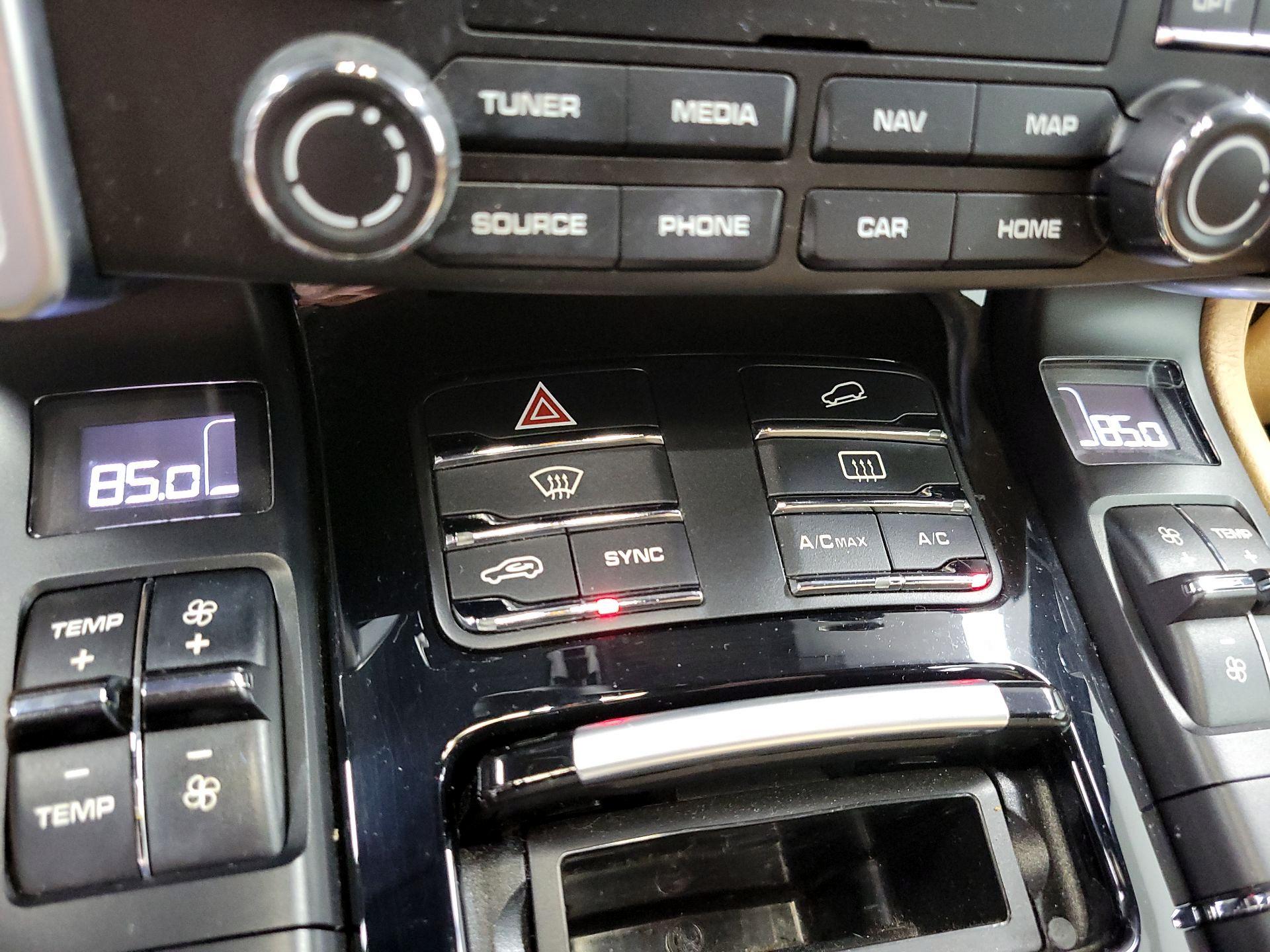 Thumbnail: 2017 Porsche Cayenne - 17