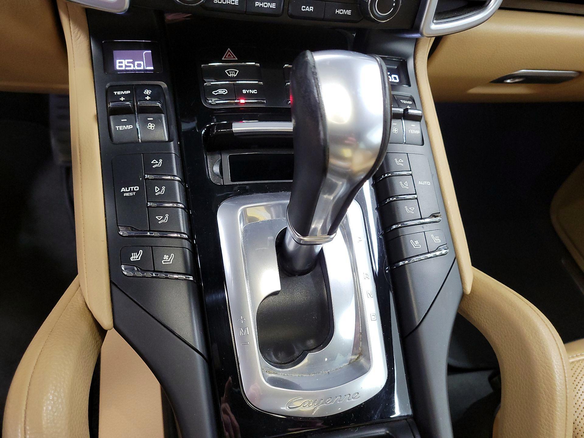 Thumbnail: 2017 Porsche Cayenne - 18