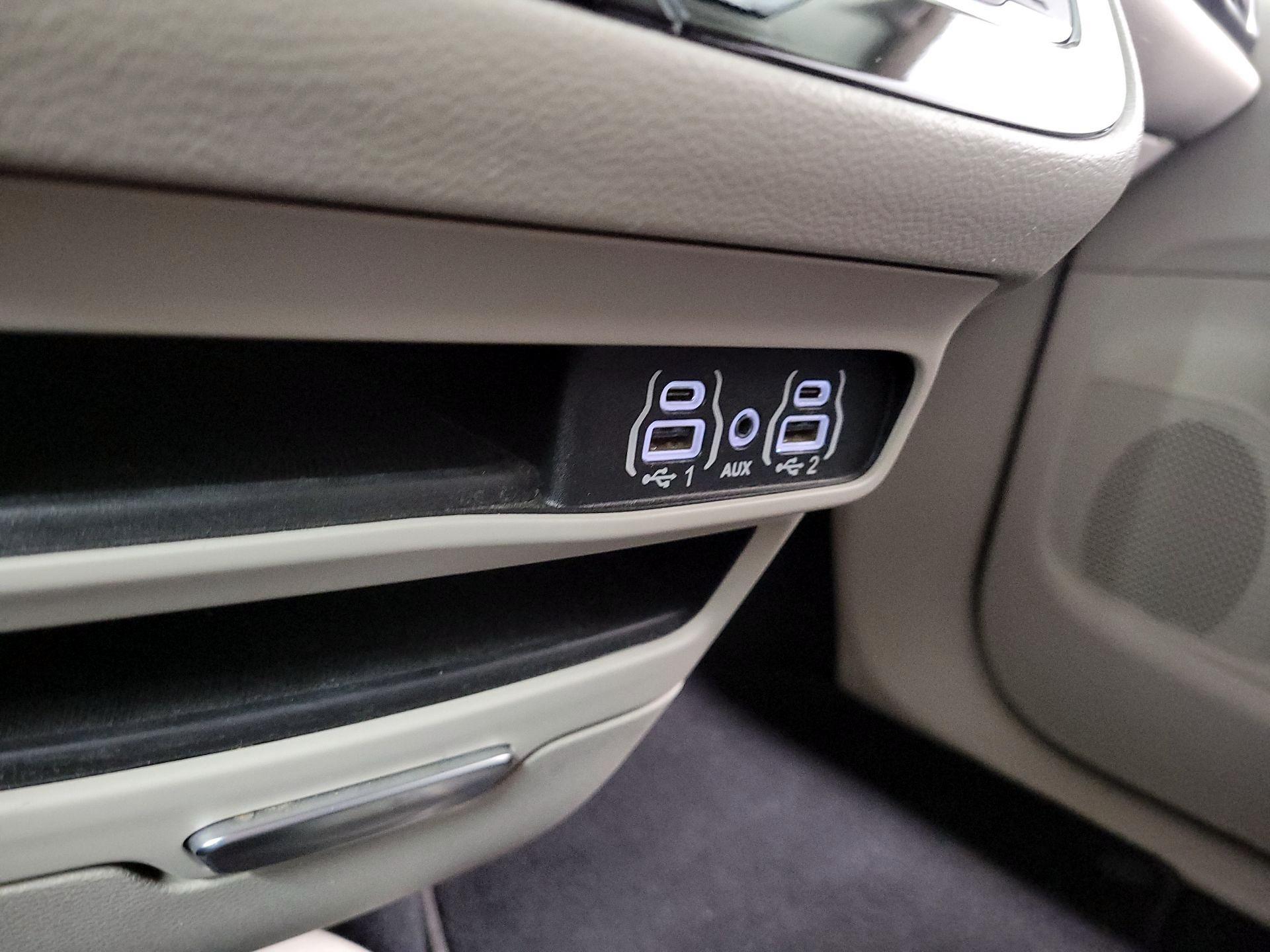 Thumbnail: 2023 Chrysler Pacifica - 18