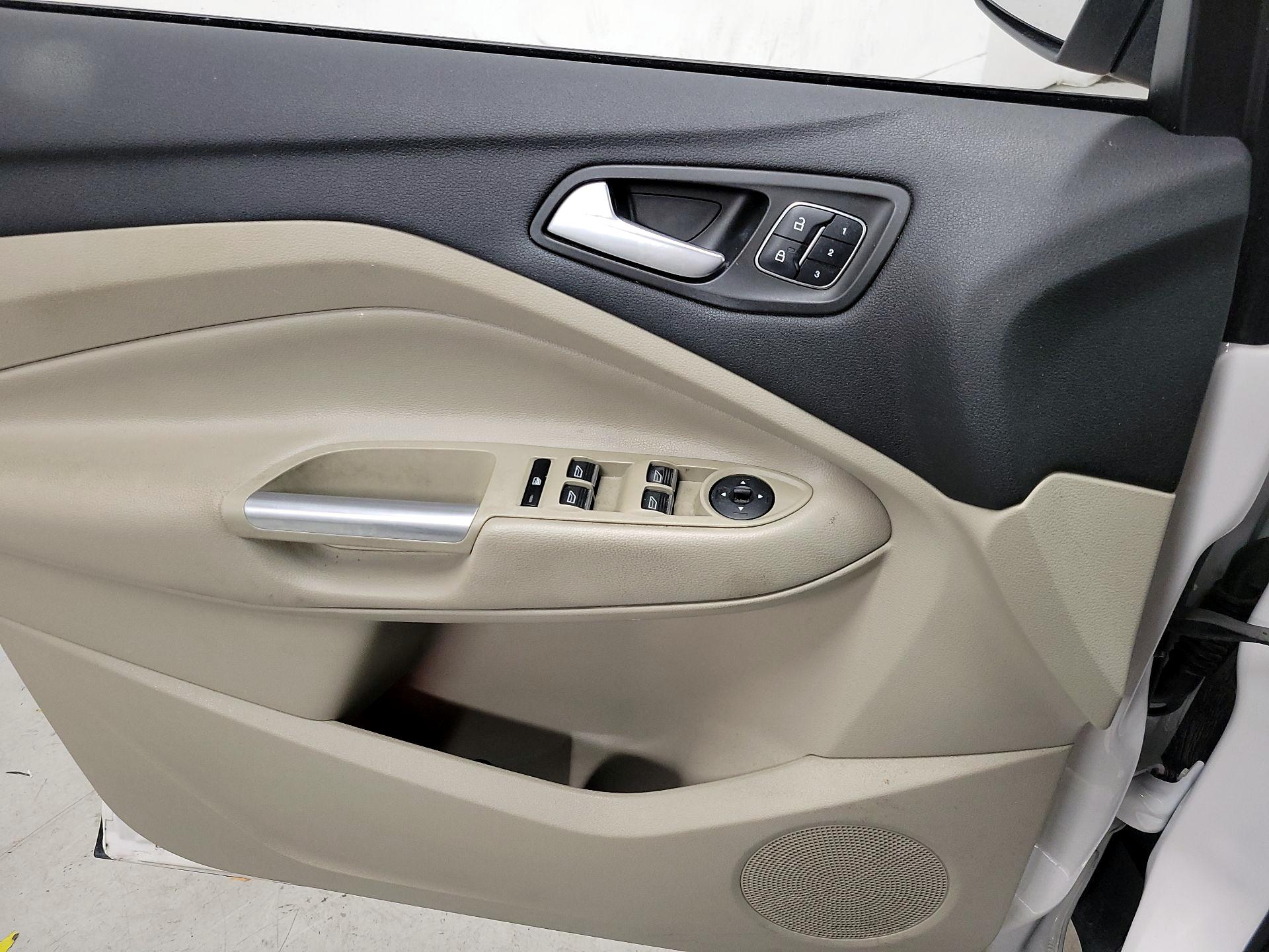 Thumbnail: 2018 Ford Escape - 10