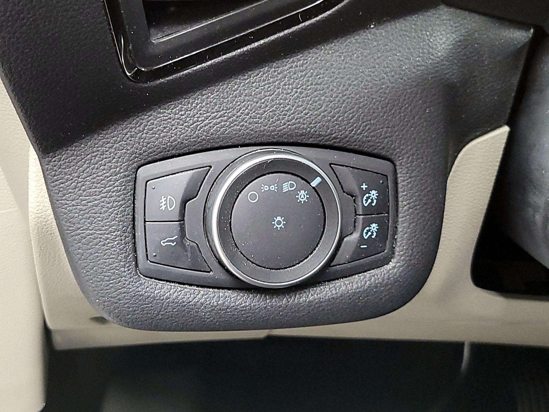 Thumbnail: 2018 Ford Escape - 11