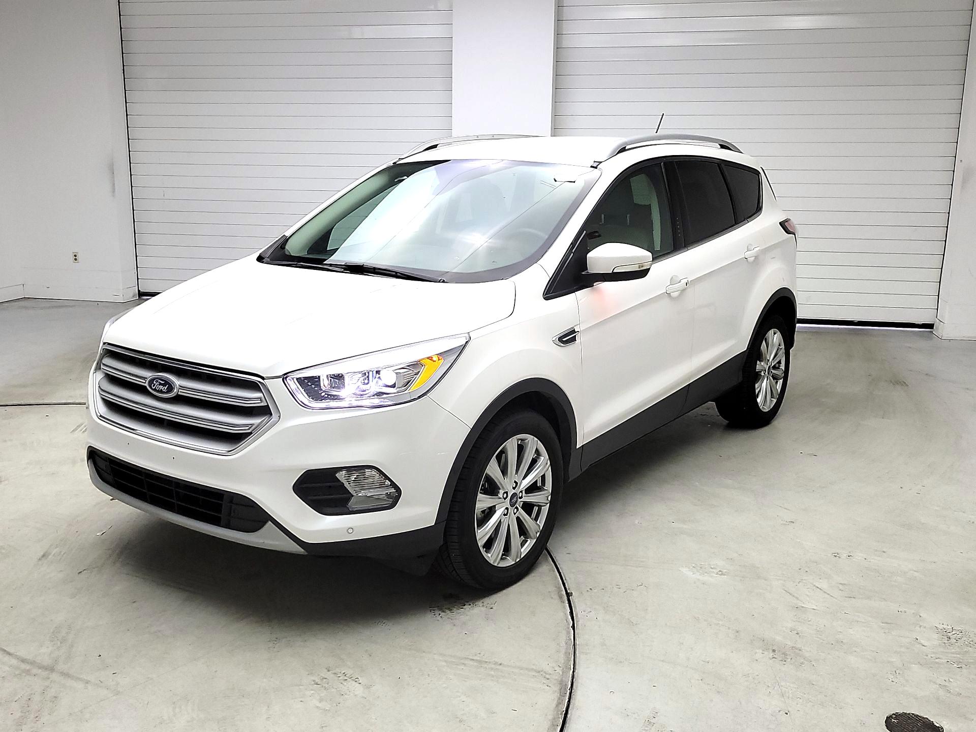 Thumbnail: 2018 Ford Escape - 3