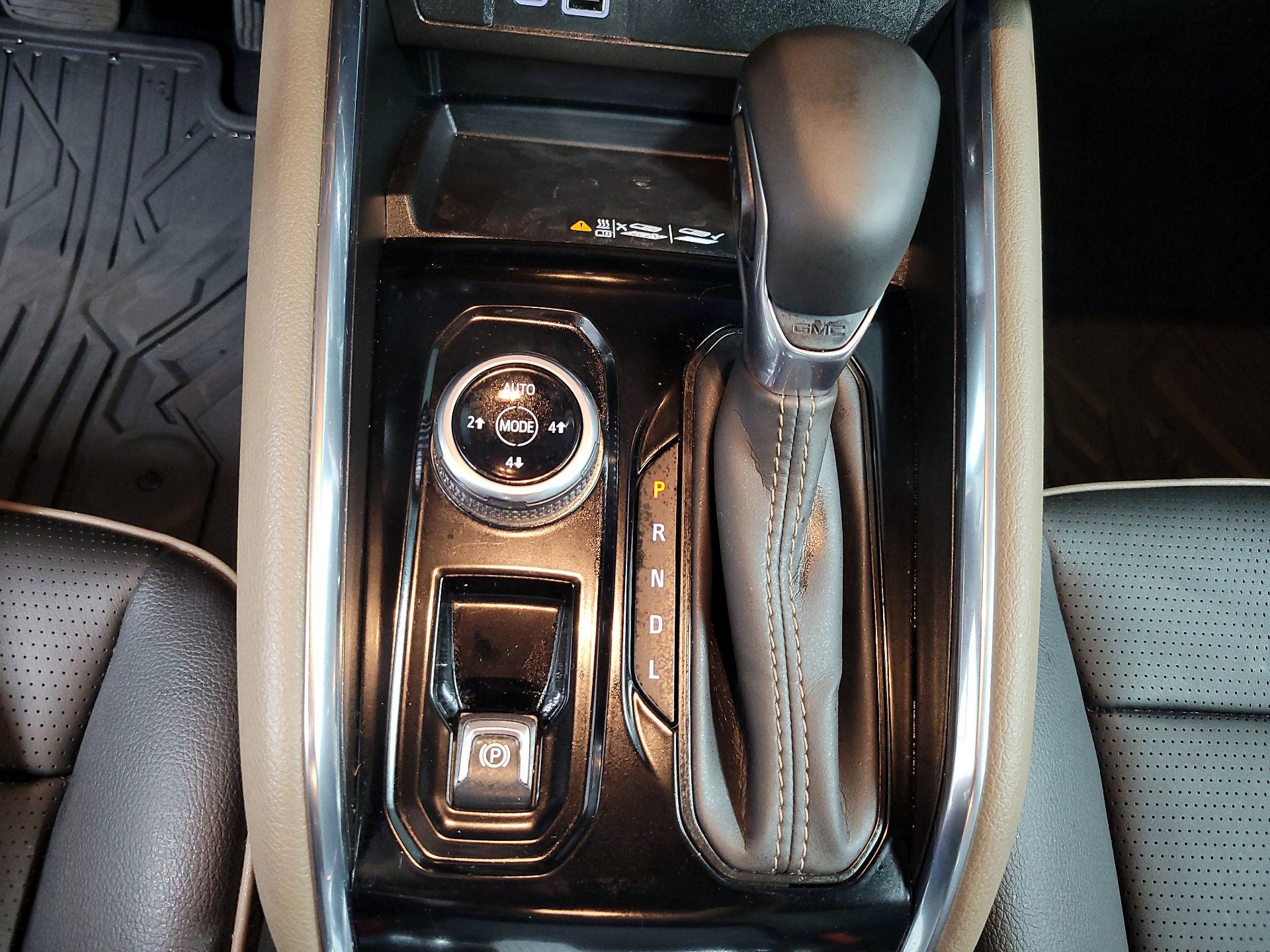 Thumbnail: 2025 GMC Canyon - 15