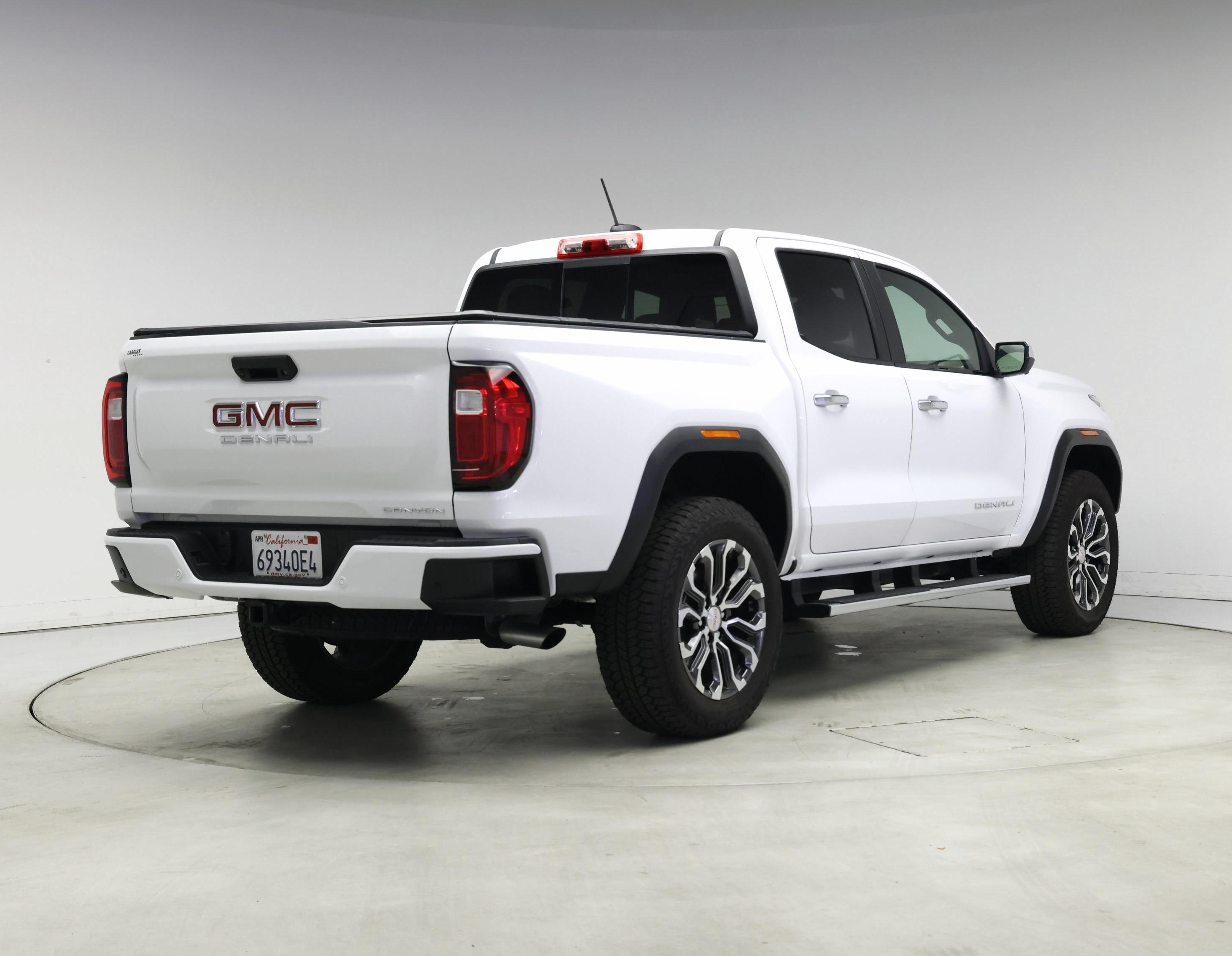 Thumbnail: 2025 GMC Canyon - 8
