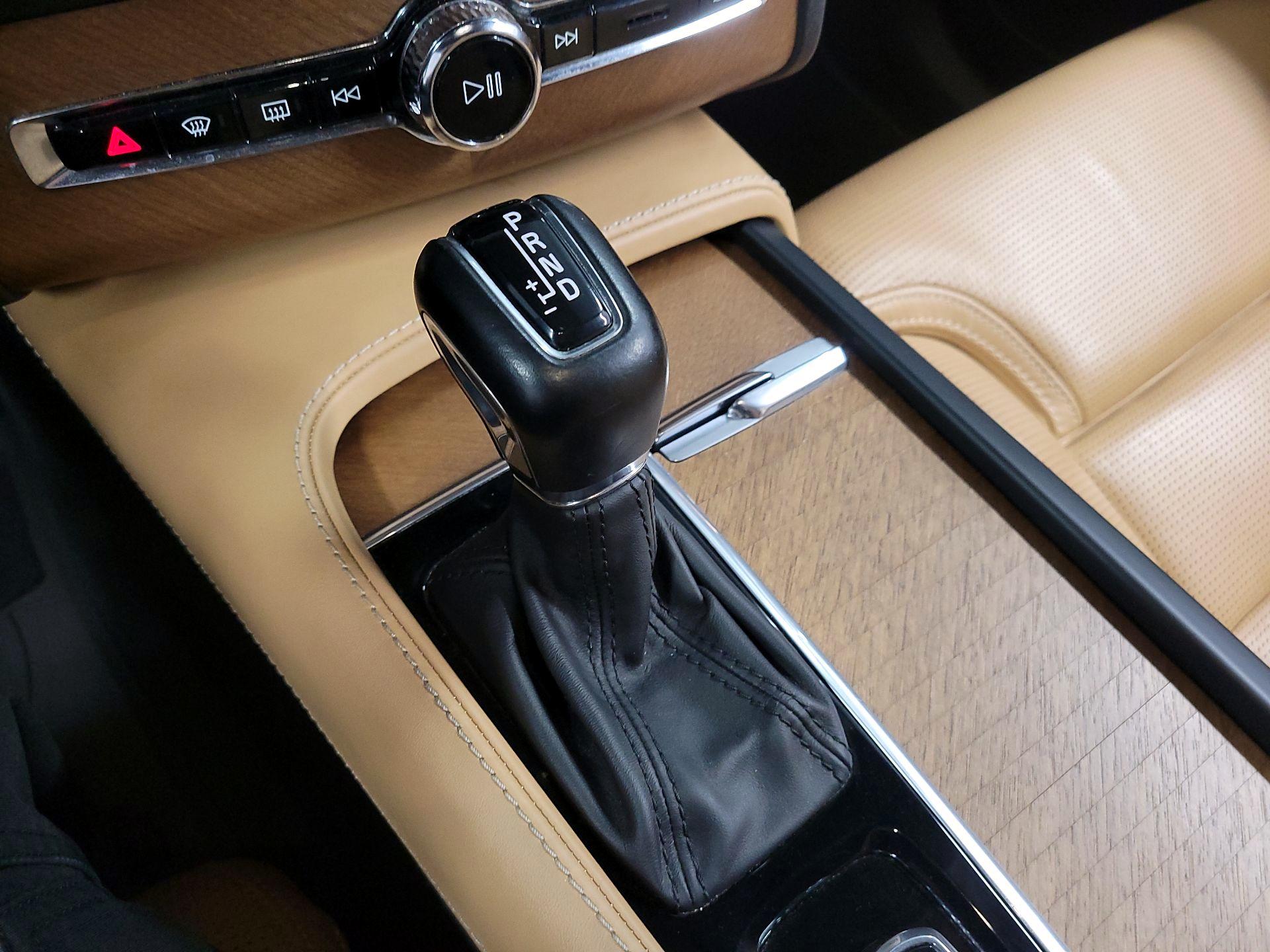 Thumbnail: 2019 Volvo XC90 - 13