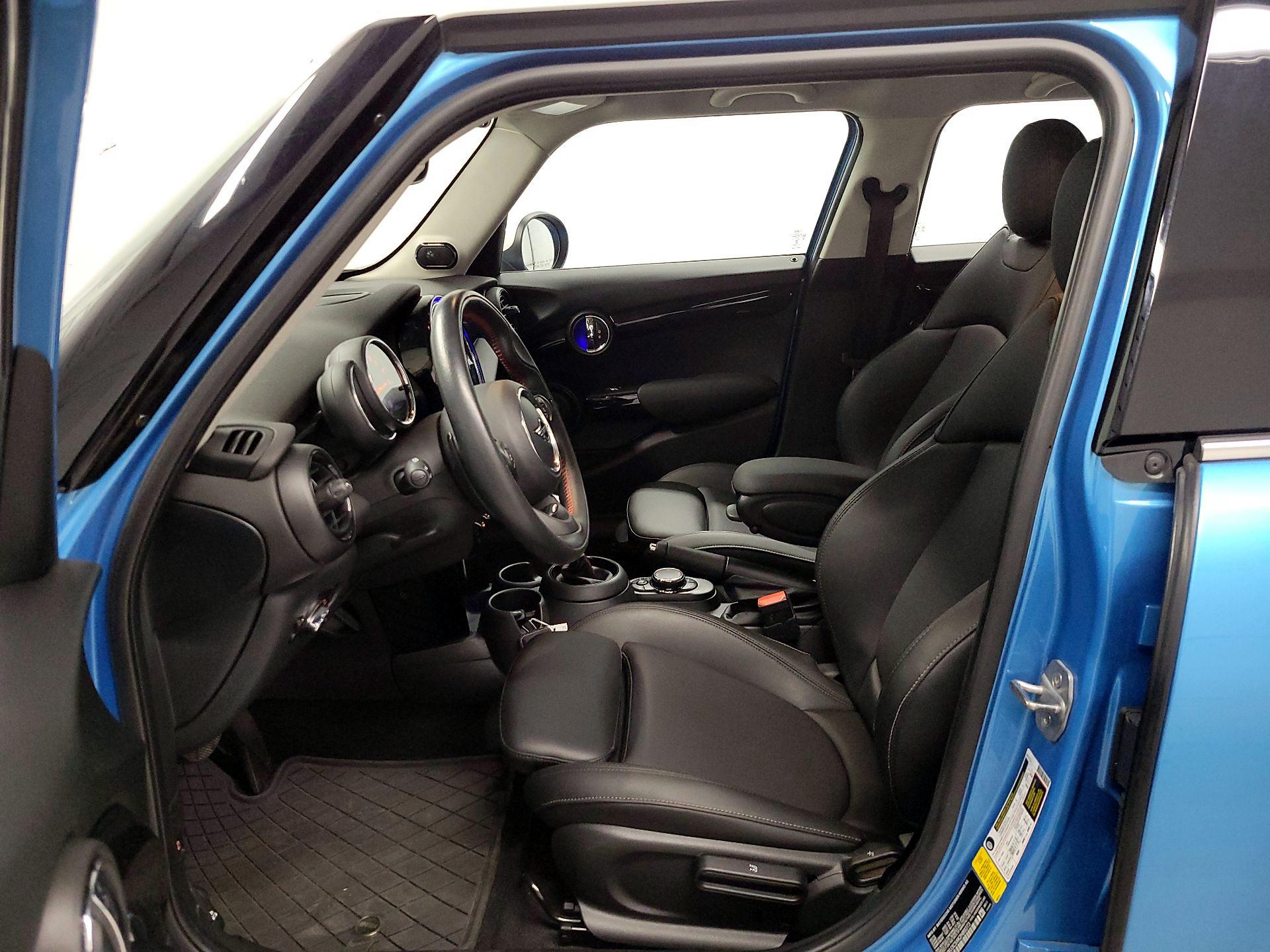 Thumbnail: 2019 MINI Cooper Hardtop - 11