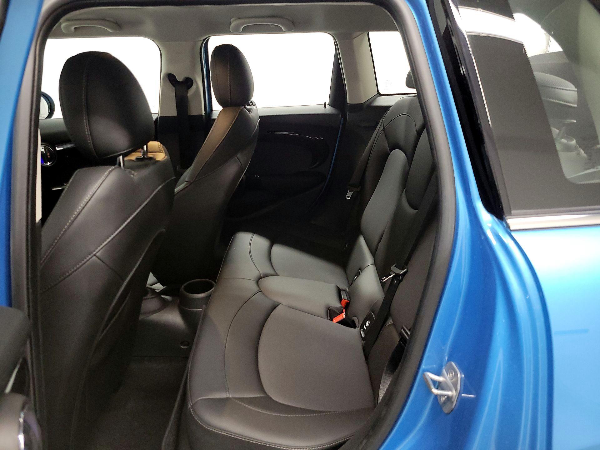 Thumbnail: 2019 MINI Cooper Hardtop - 16