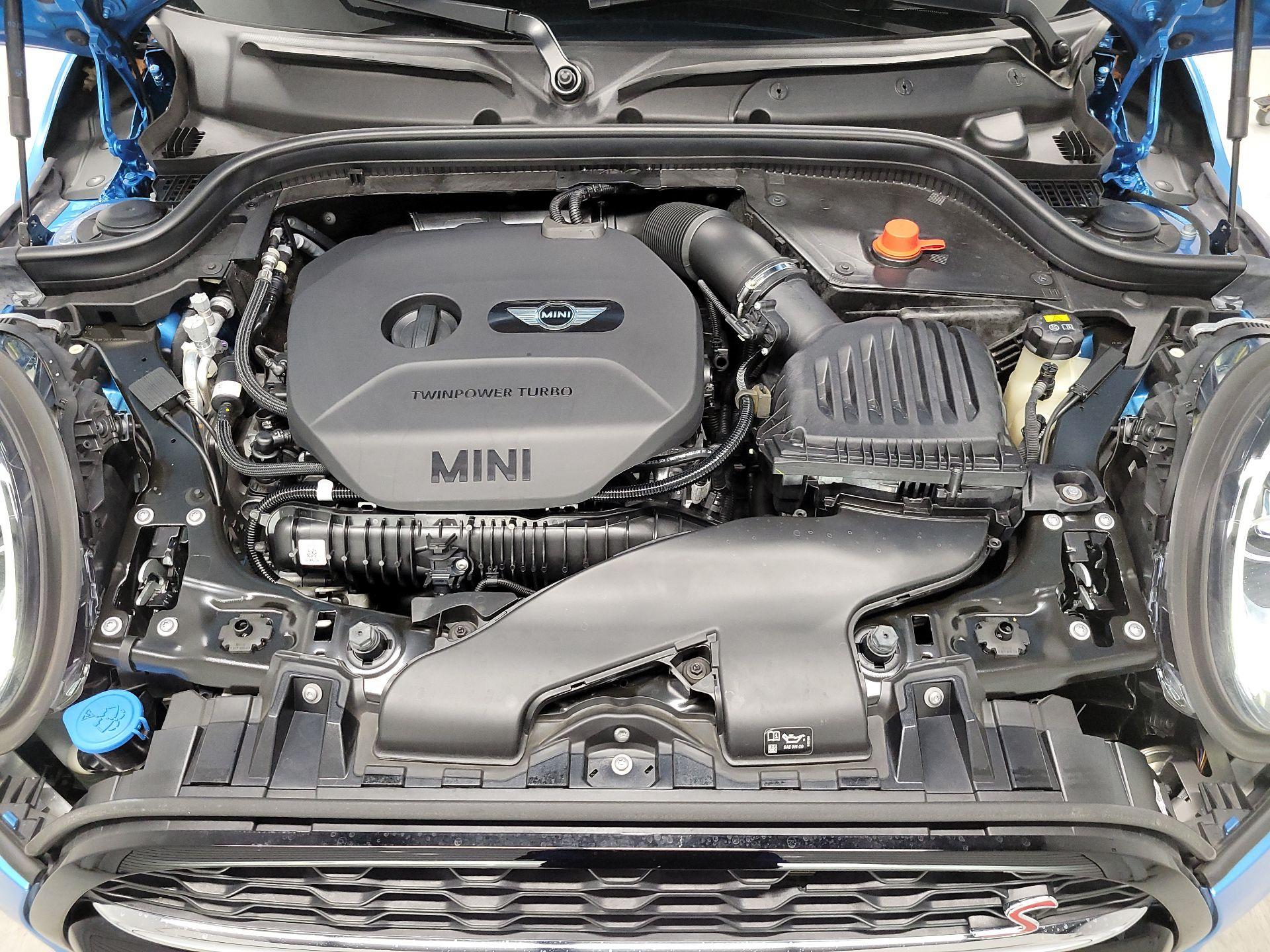 Thumbnail: 2019 MINI Cooper Hardtop - 18