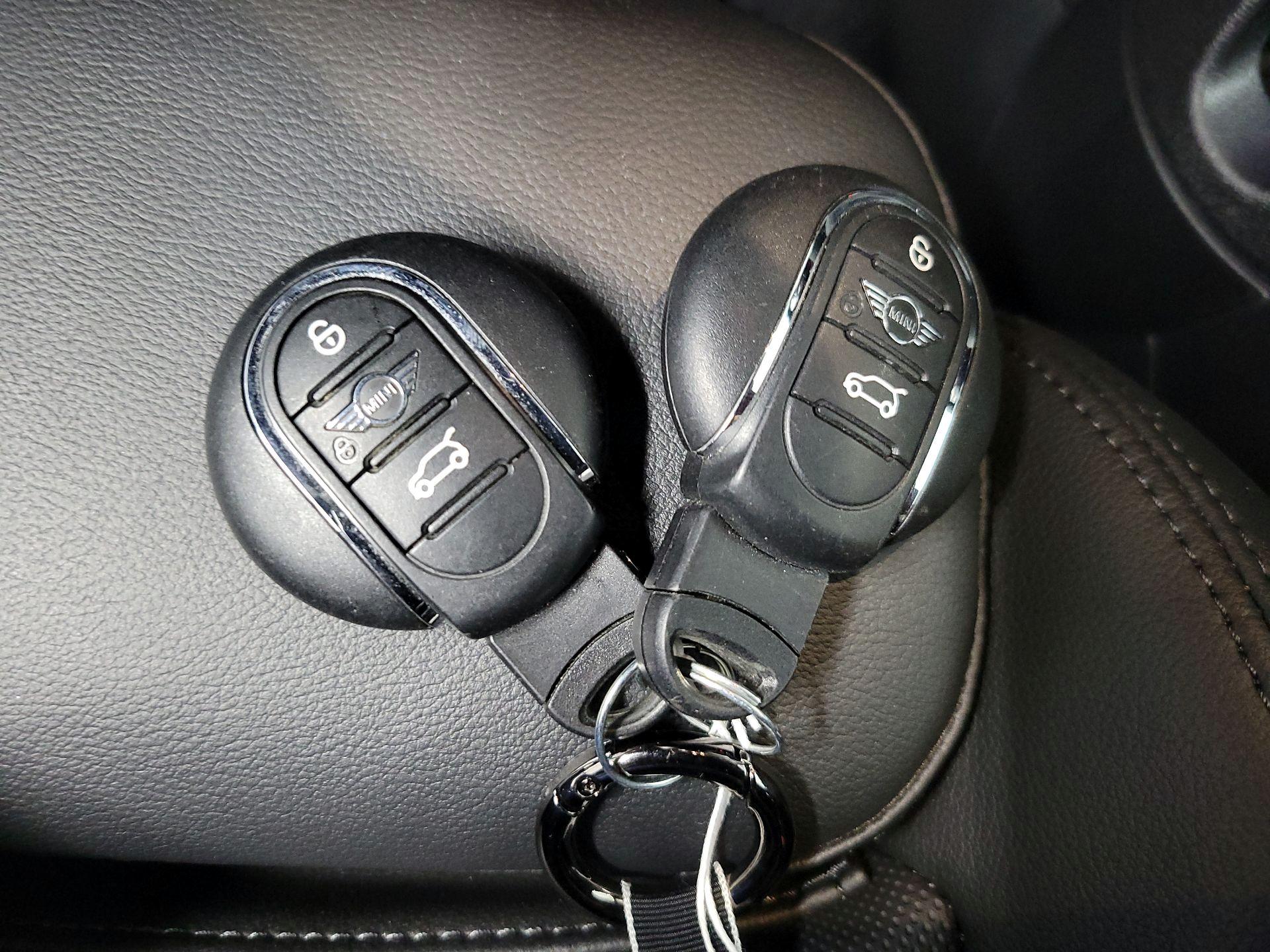 Thumbnail: 2019 MINI Cooper Hardtop - 19