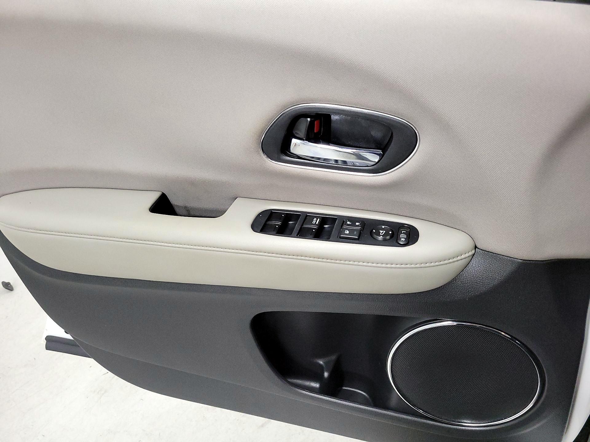 Thumbnail: 2018 Honda HR-V - 10