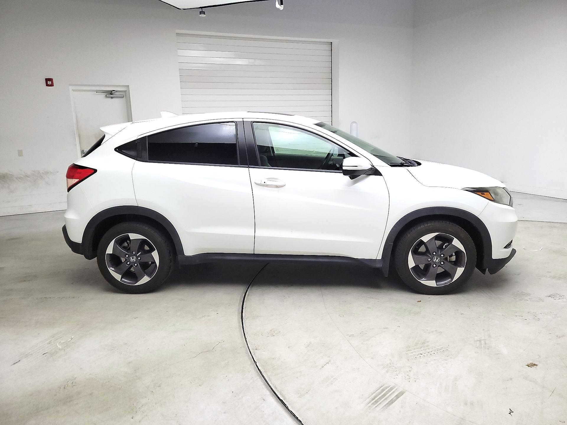 Thumbnail: 2018 Honda HR-V - 4