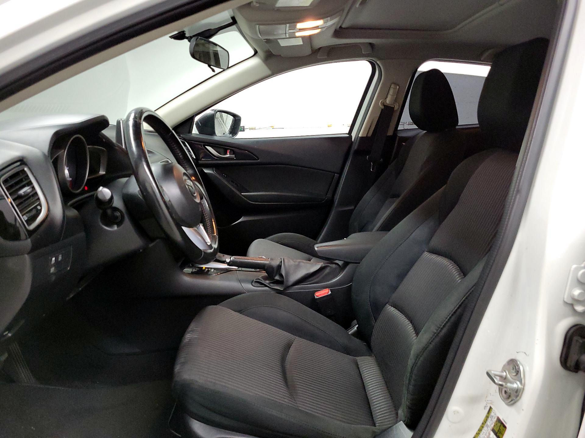 Thumbnail: 2016 Mazda Mazda3 - 11