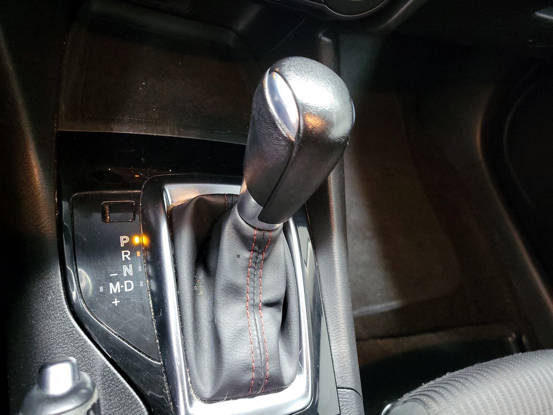 Thumbnail: 2016 Mazda Mazda3 - 16