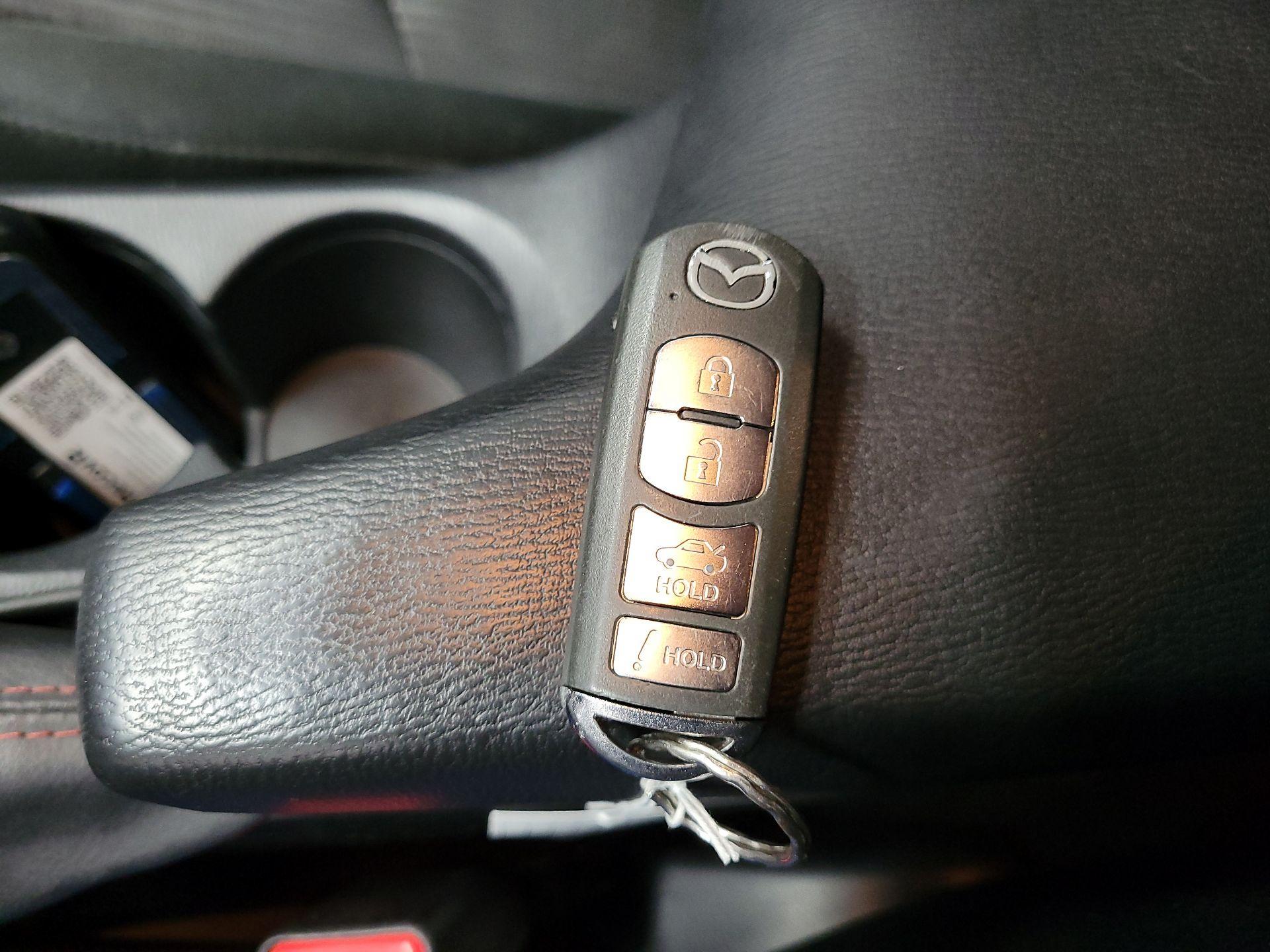 Thumbnail: 2016 Mazda Mazda3 - 20