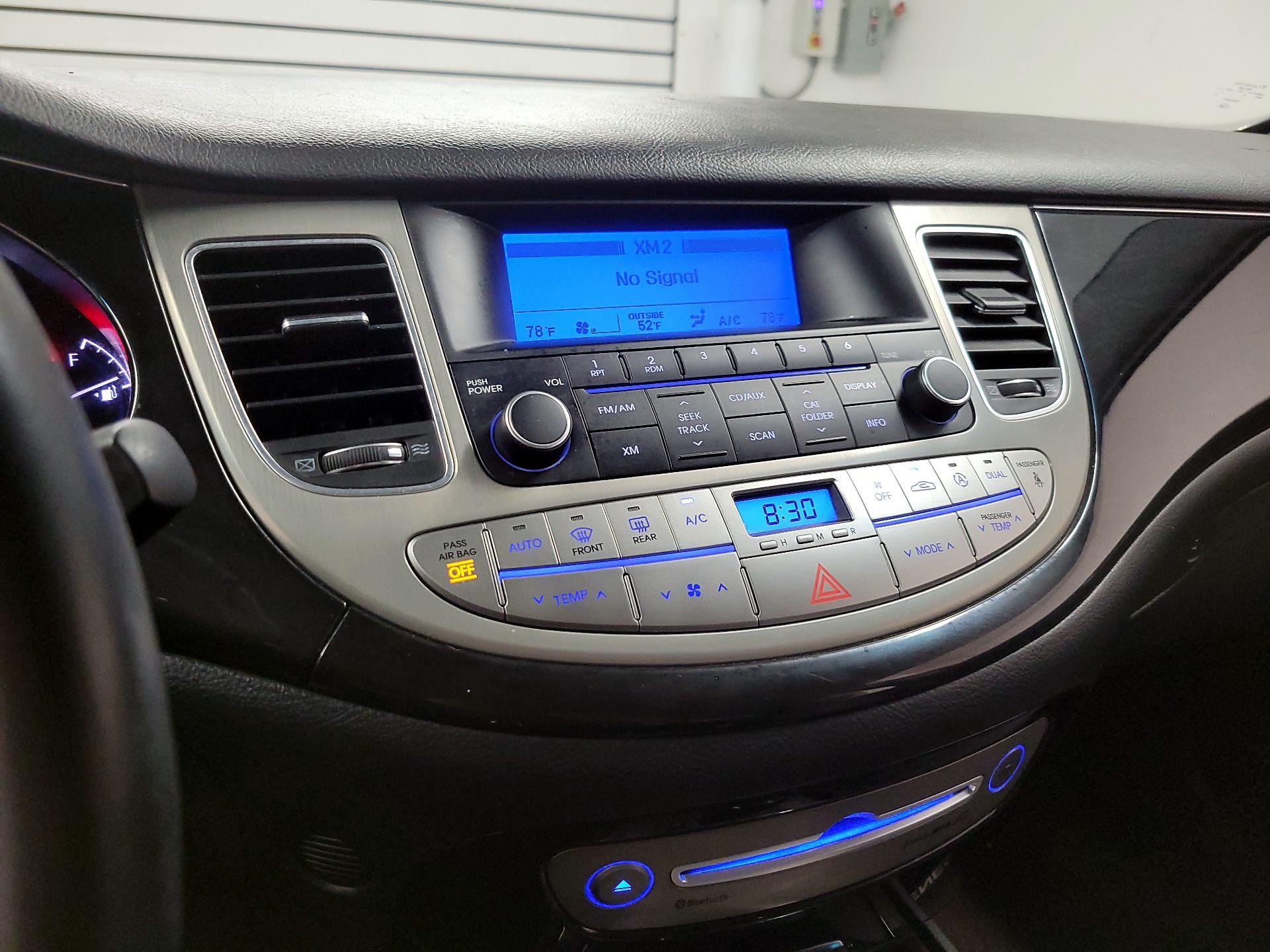 Thumbnail: 2014 Hyundai Genesis - 11