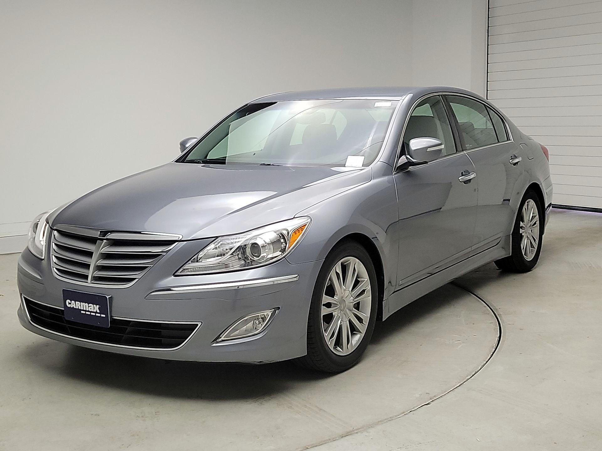 Thumbnail: 2014 Hyundai Genesis - 3