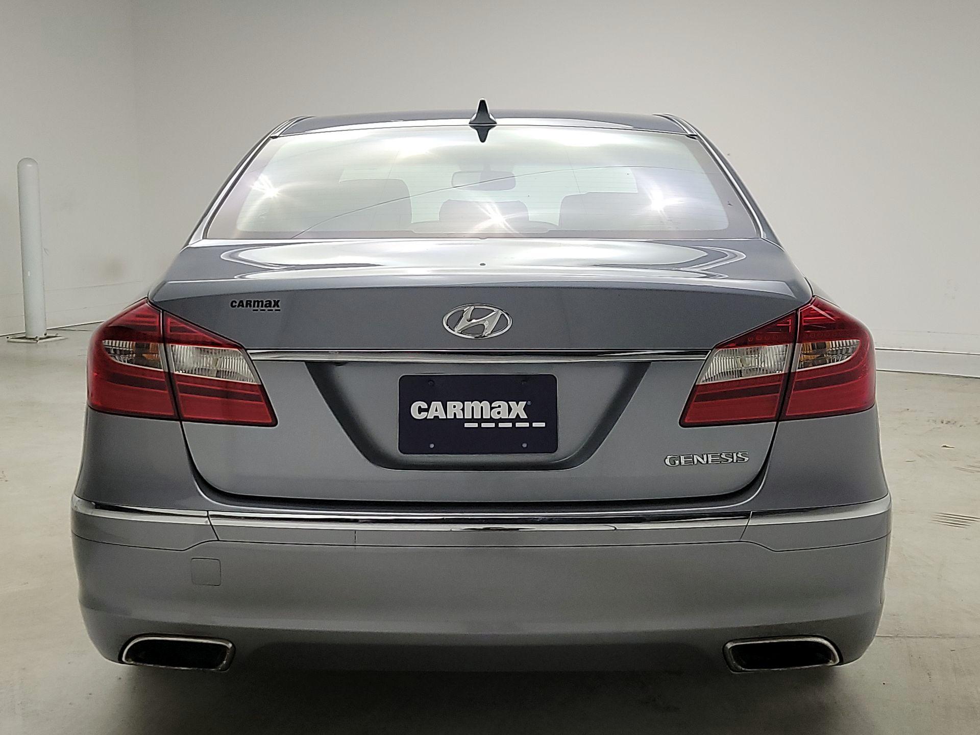 Thumbnail: 2014 Hyundai Genesis - 6