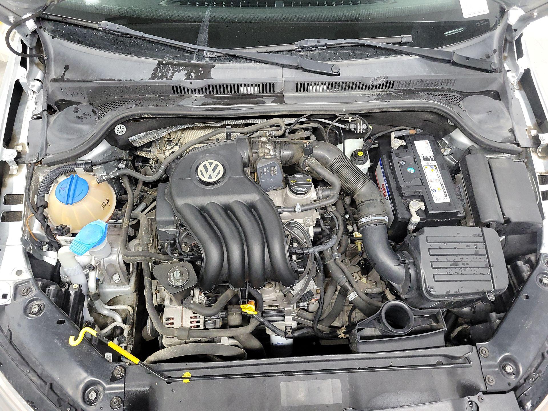 Thumbnail: 2015 Volkswagen Jetta - 17