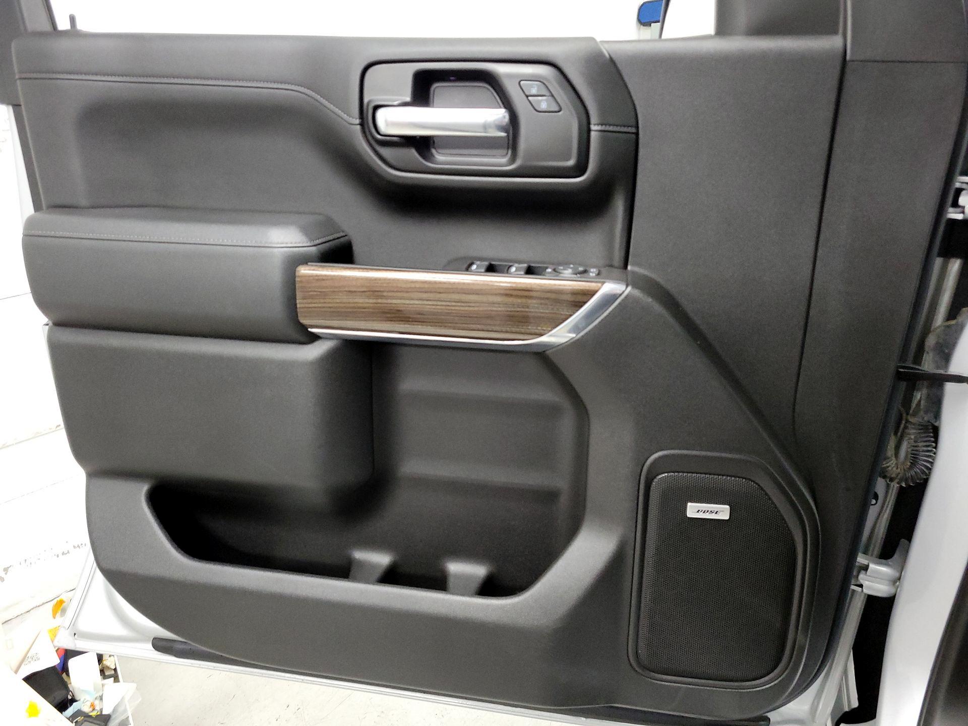 Thumbnail: 2020 Chevrolet Silverado 1500 - 10