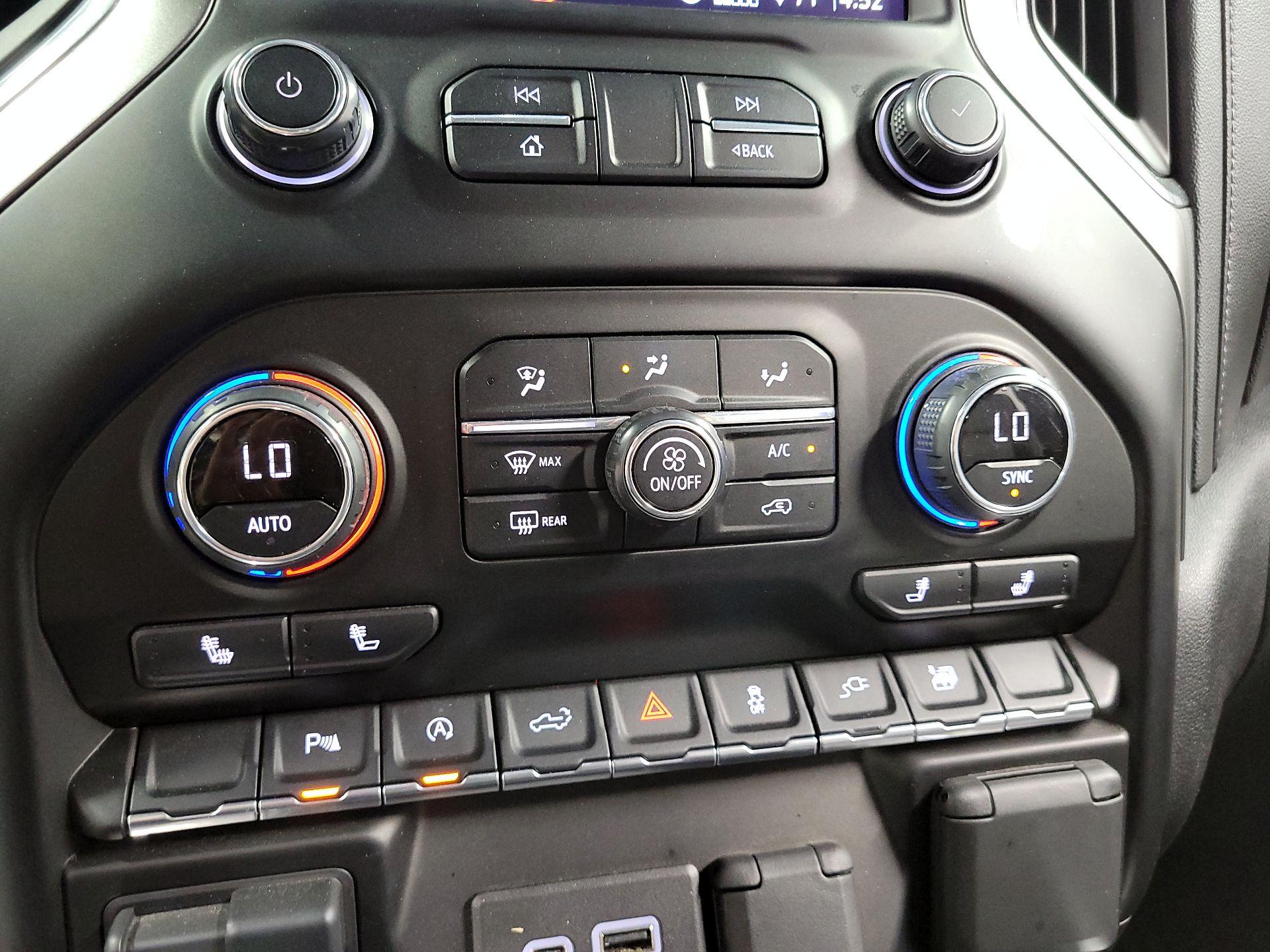 Thumbnail: 2020 Chevrolet Silverado 1500 - 12