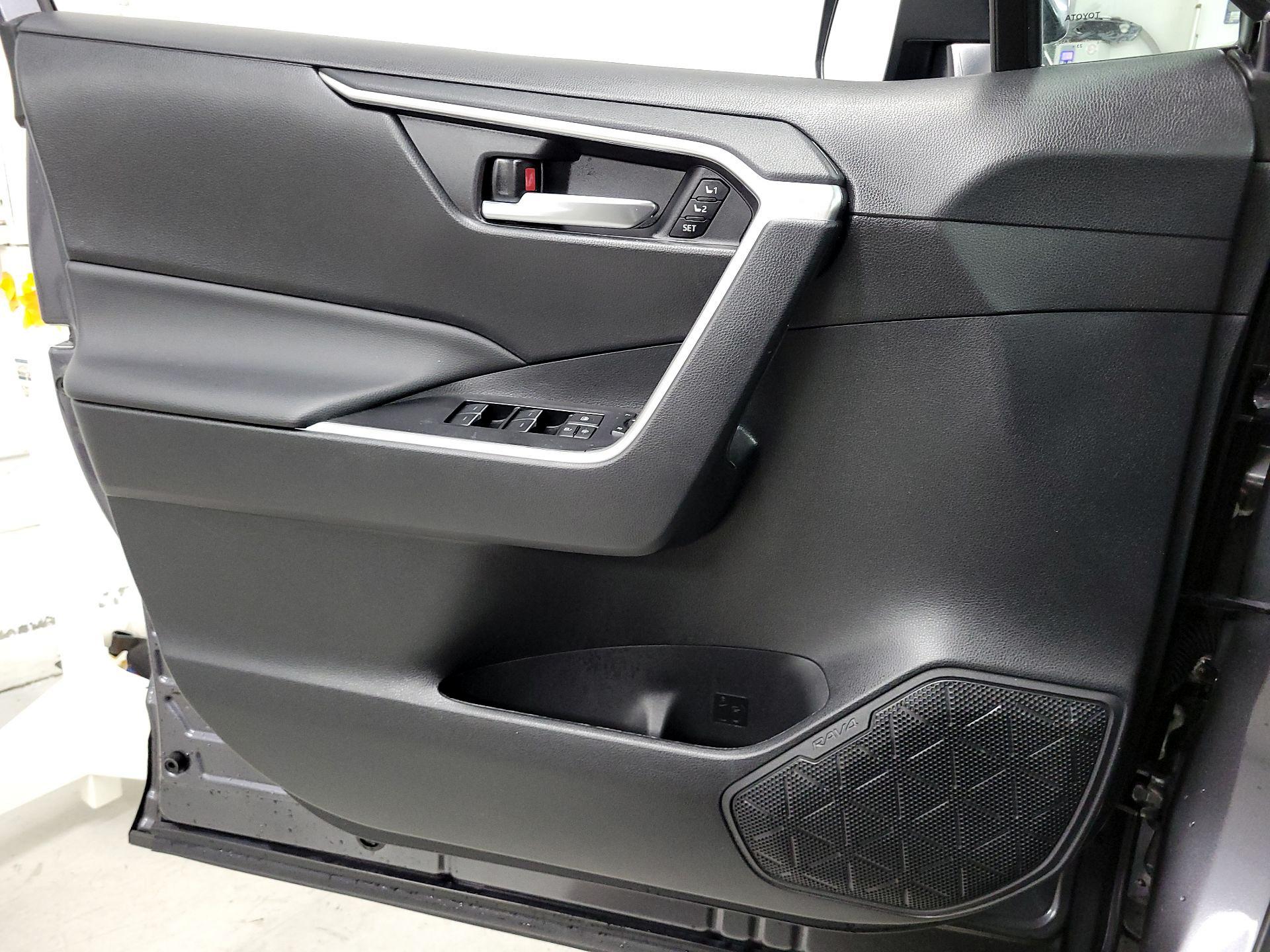 Thumbnail: 2024 Toyota RAV4 - 10