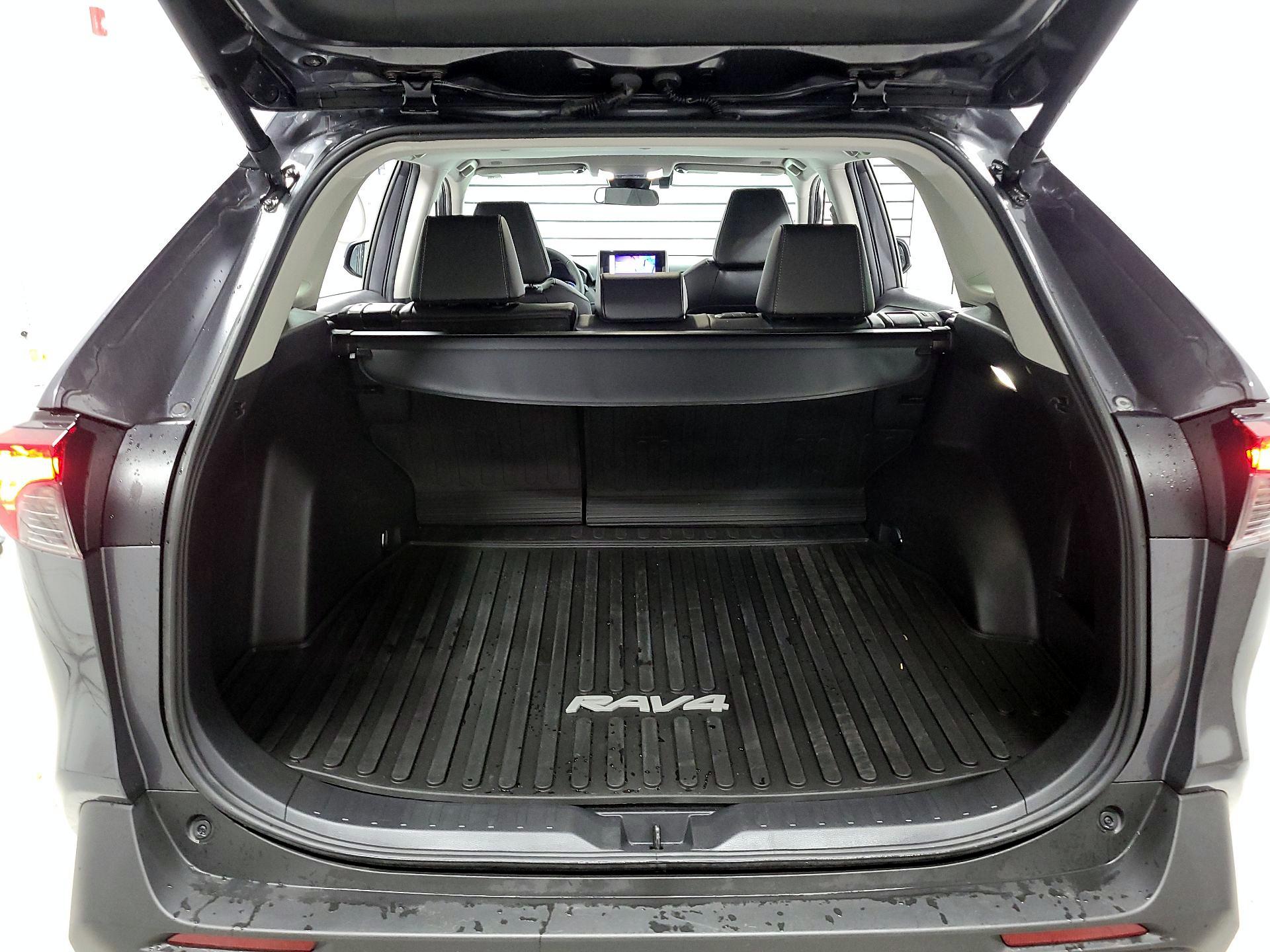 Thumbnail: 2024 Toyota RAV4 - 15