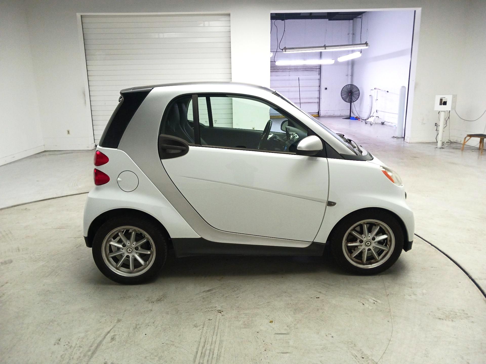 Thumbnail: 2015 smart fortwo - 4