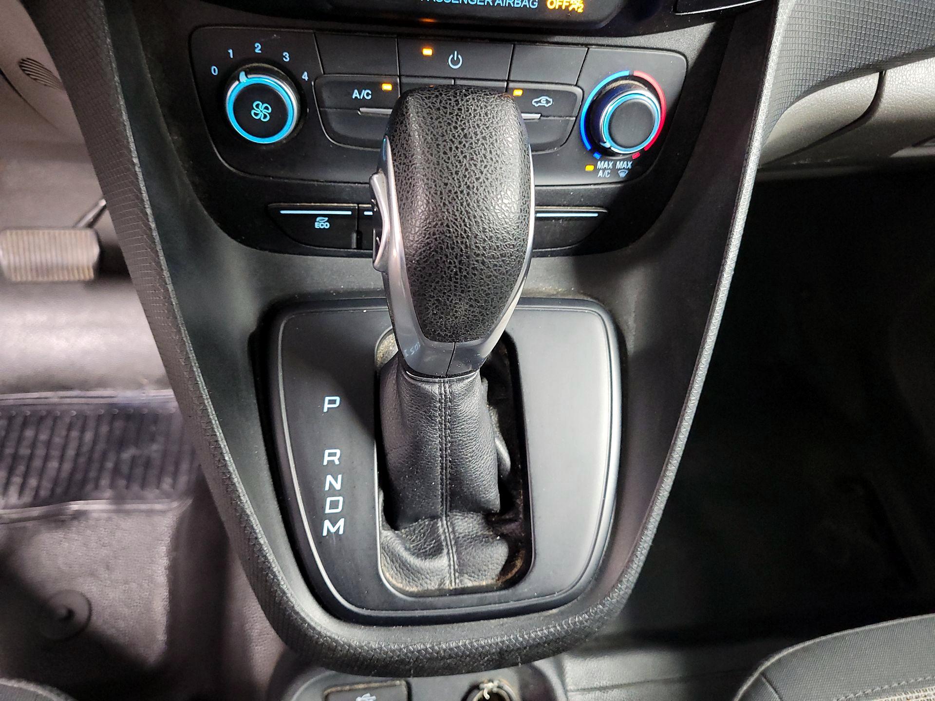 Thumbnail: 2019 Ford Transit Series - 17