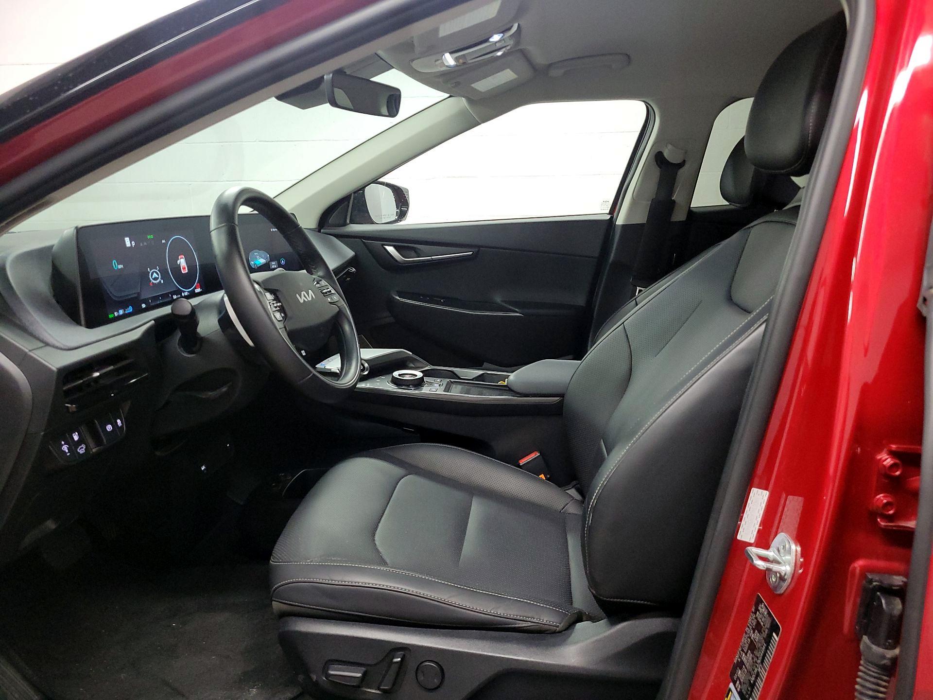 Thumbnail: 2022 Kia EV6 - 9