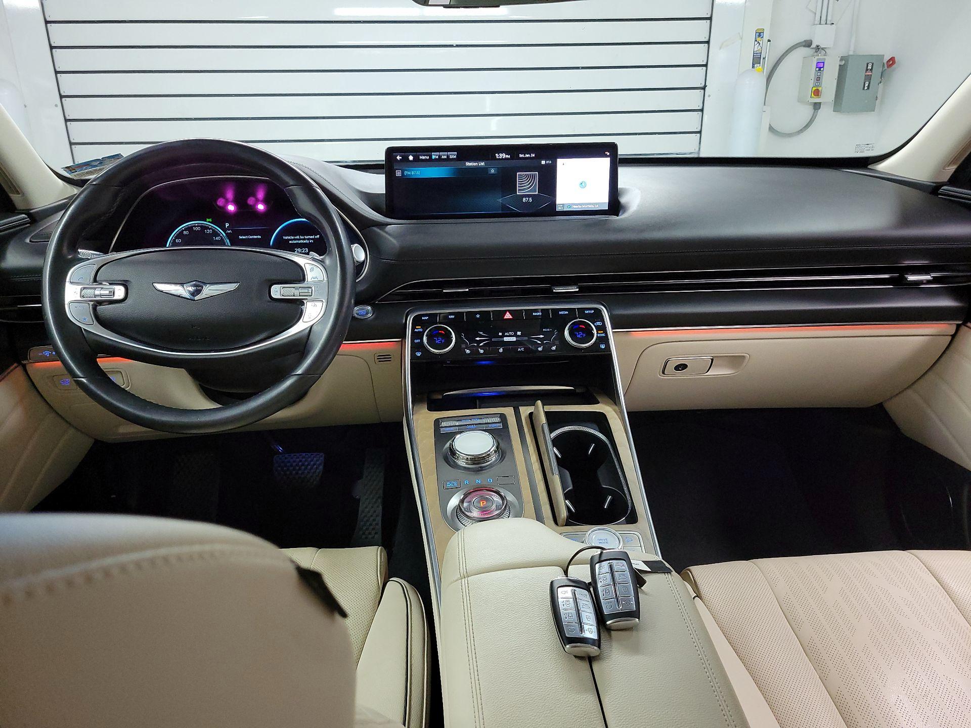 Thumbnail: 2023 Genesis GV80 - 9