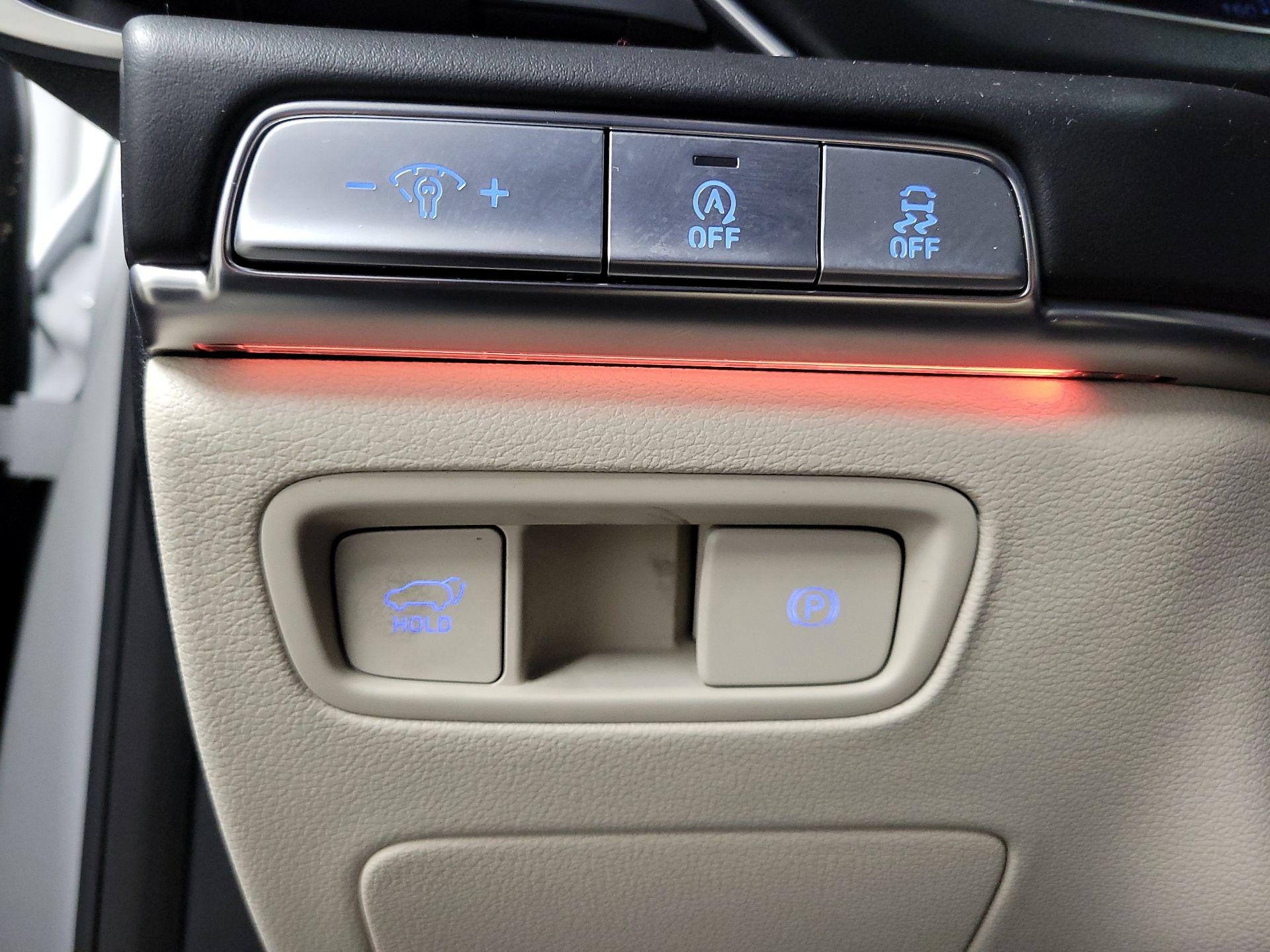 Thumbnail: 2023 Genesis GV80 - 13