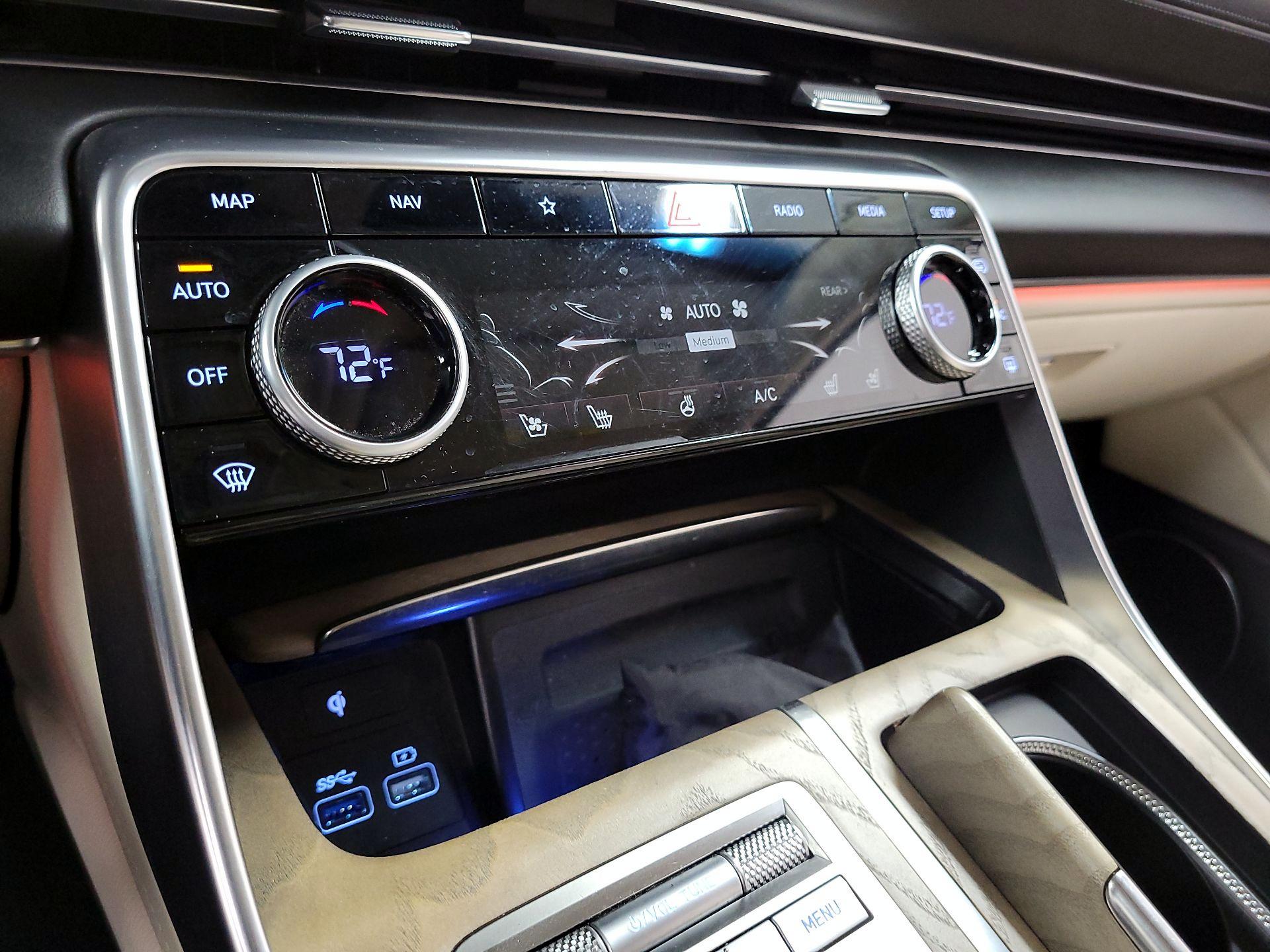 Thumbnail: 2023 Genesis GV80 - 16