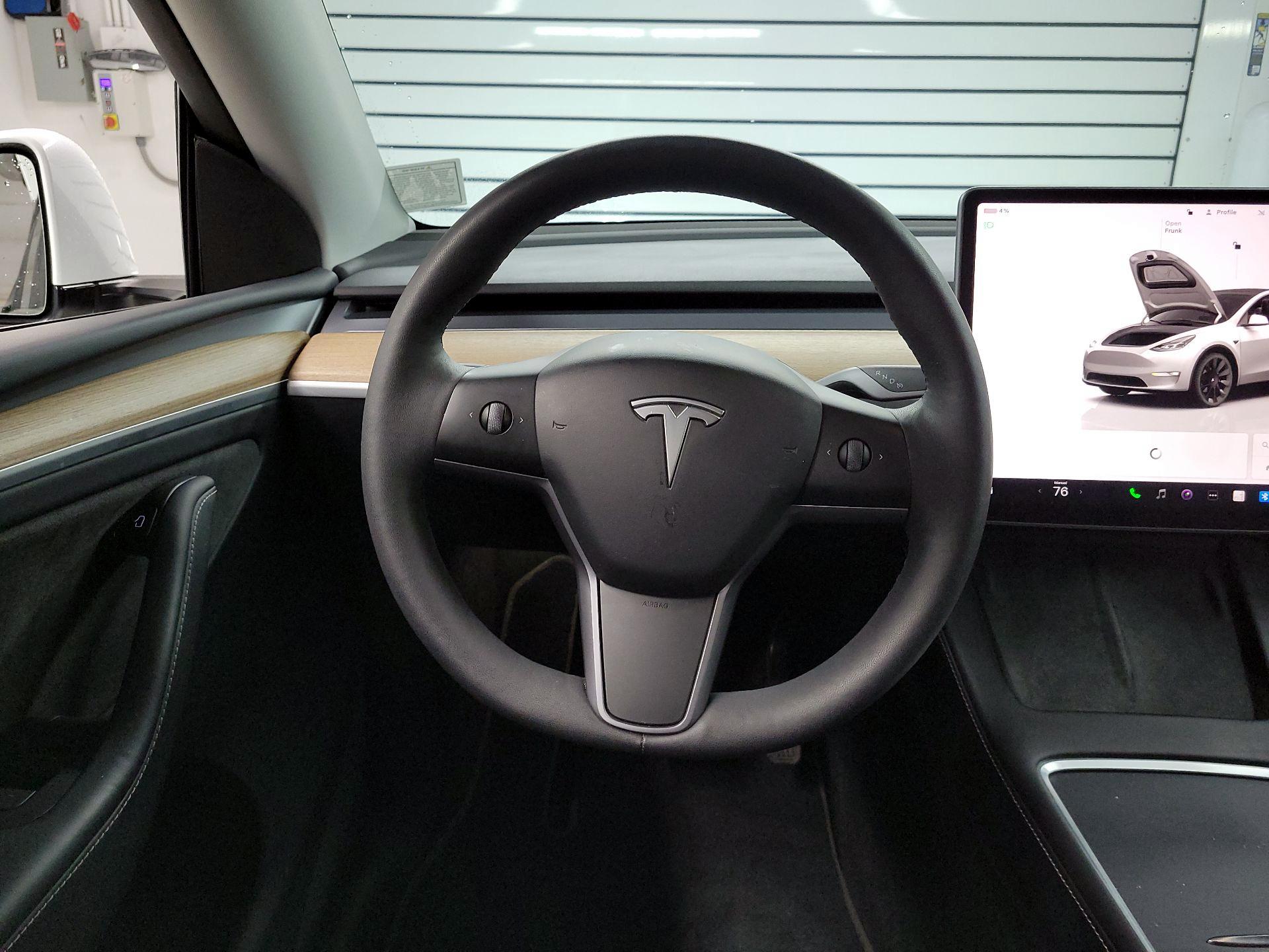 Thumbnail: 2023 Tesla Model Y - 10