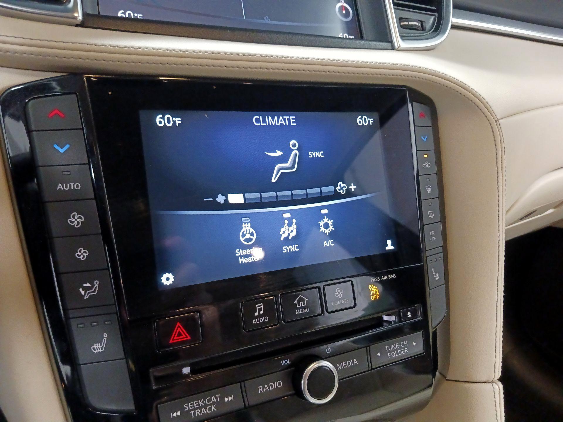 Thumbnail: 2019 INFINITI QX50 - 14