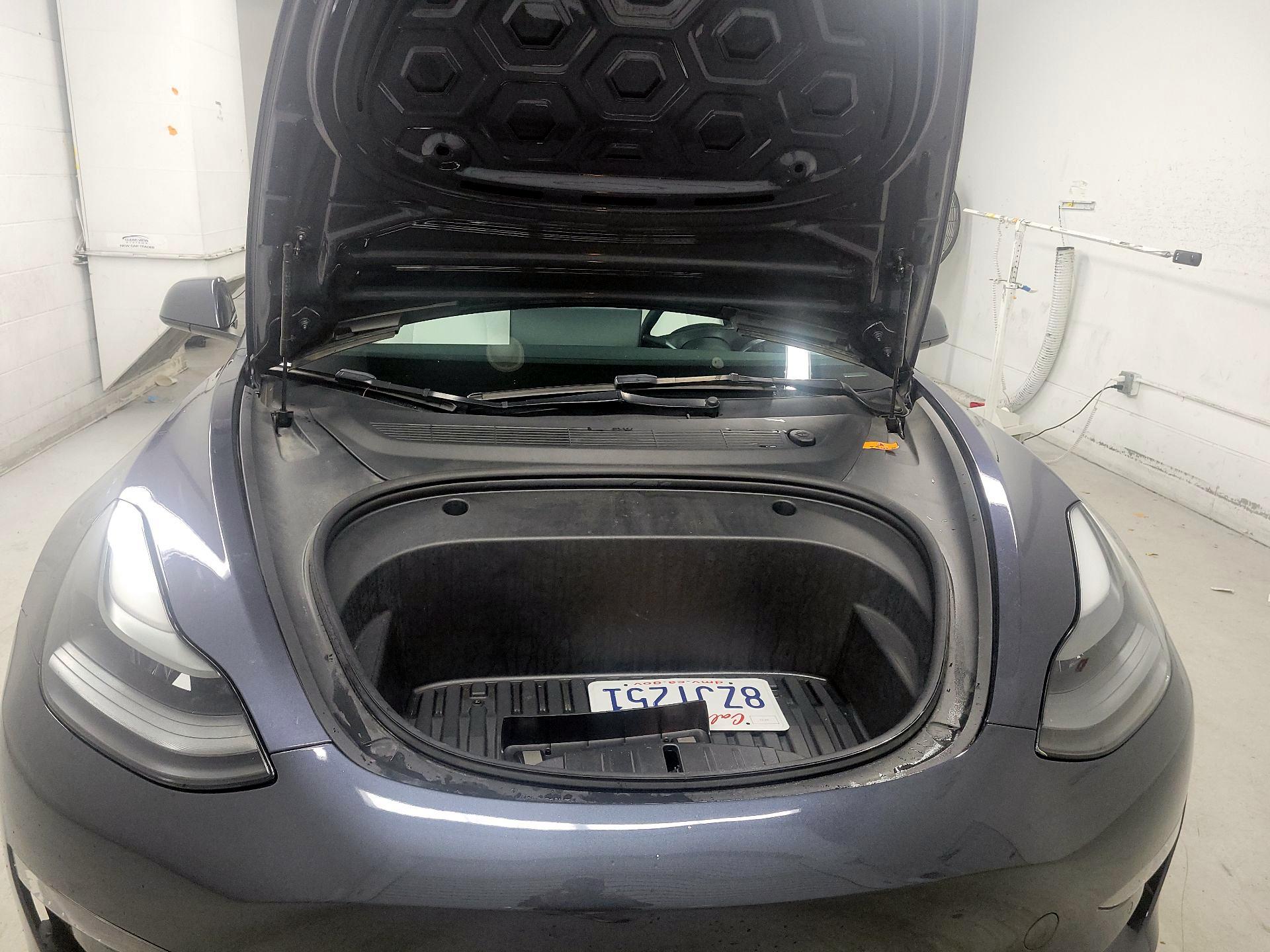 Thumbnail: 2022 Tesla Model 3 - 18